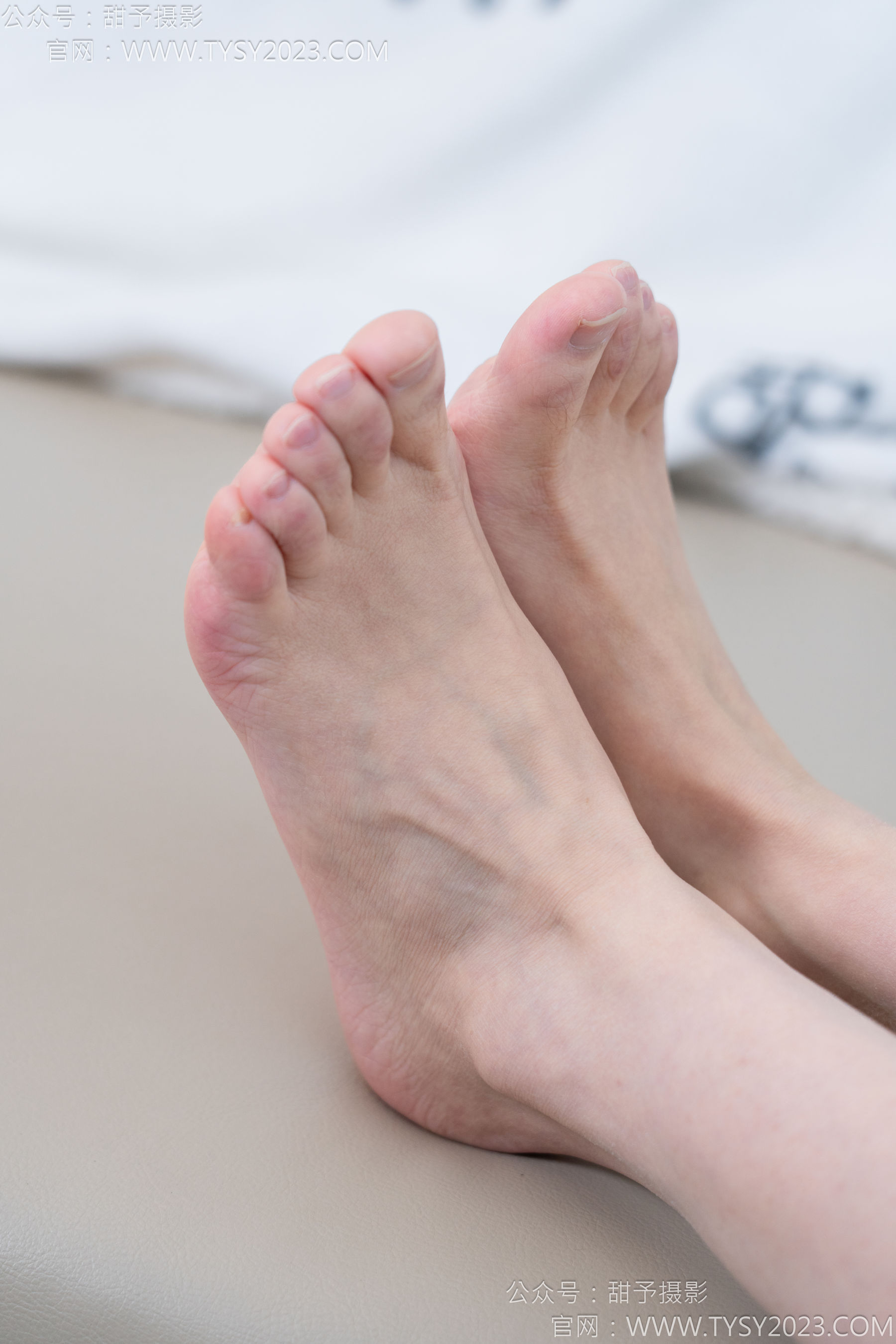 甜予摄影 No.167 小容 - 板鞋、白棉袜、裸足/(129P)
