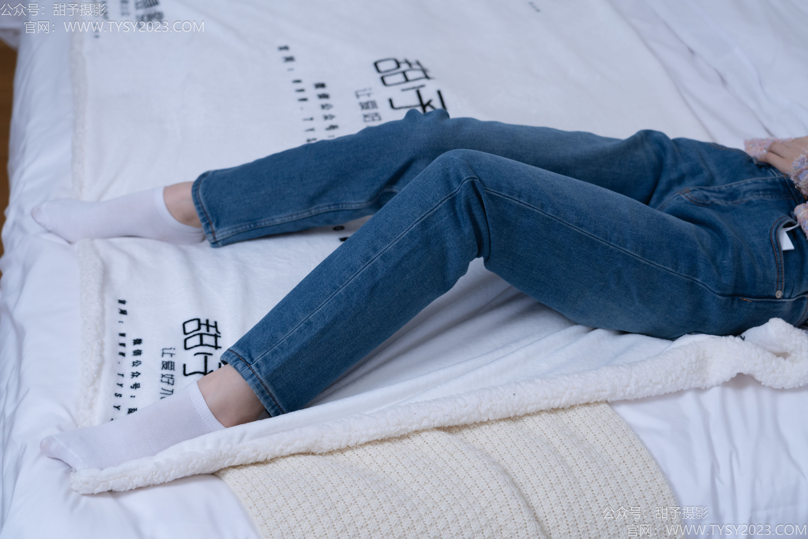 甜予摄影 No.189 璇璇 - 帆布鞋、裸足、抖腿剧情/(134P)