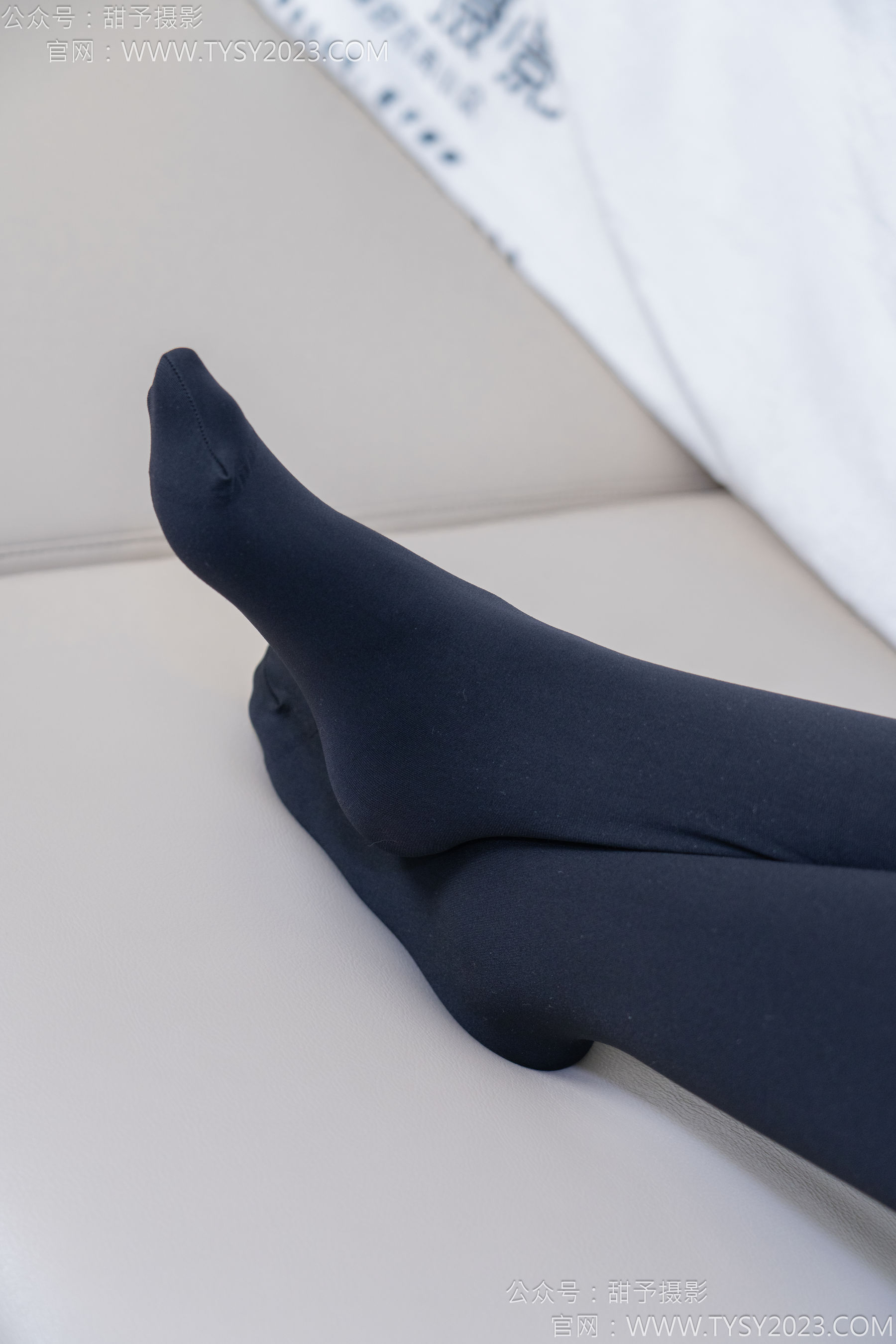 甜予摄影 No.187 知知 - 高跟鞋、厚黑丝/(127P)