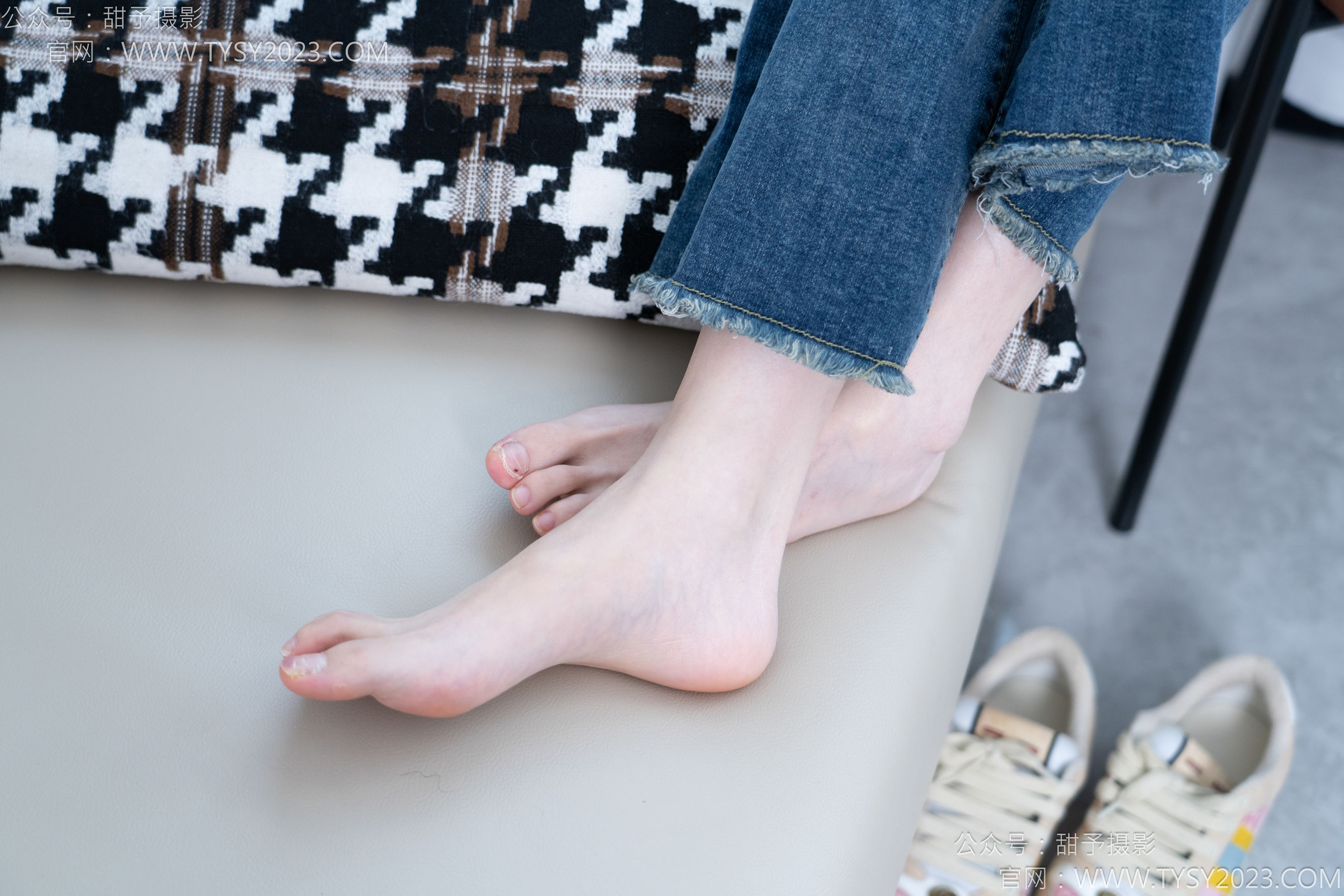 甜予摄影 No.170 珞珞 - 板鞋、白棉袜、裸足/(130P)
