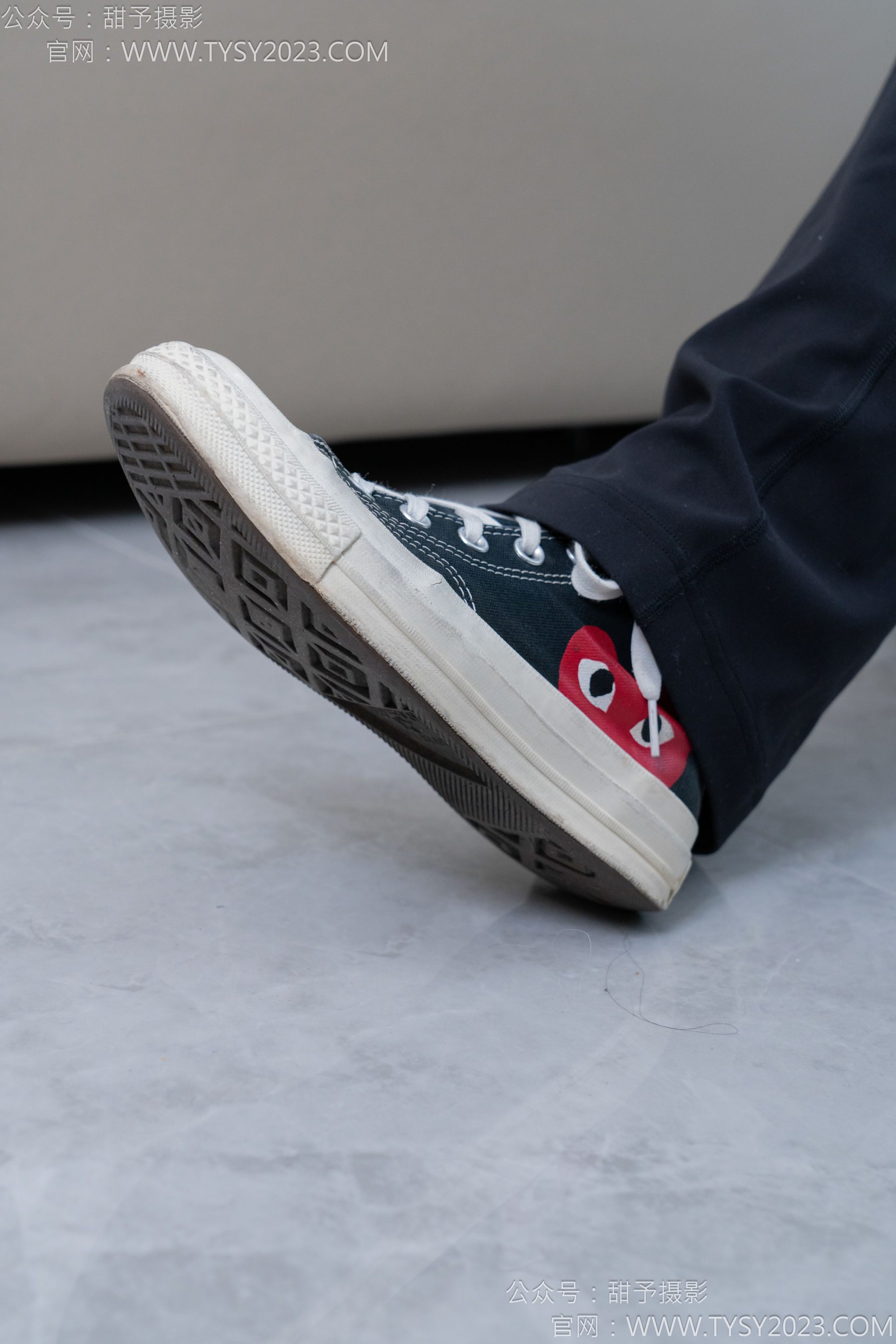 甜予摄影 No.169 贝壳 - 帆布鞋、白棉袜、裸足/(130P)