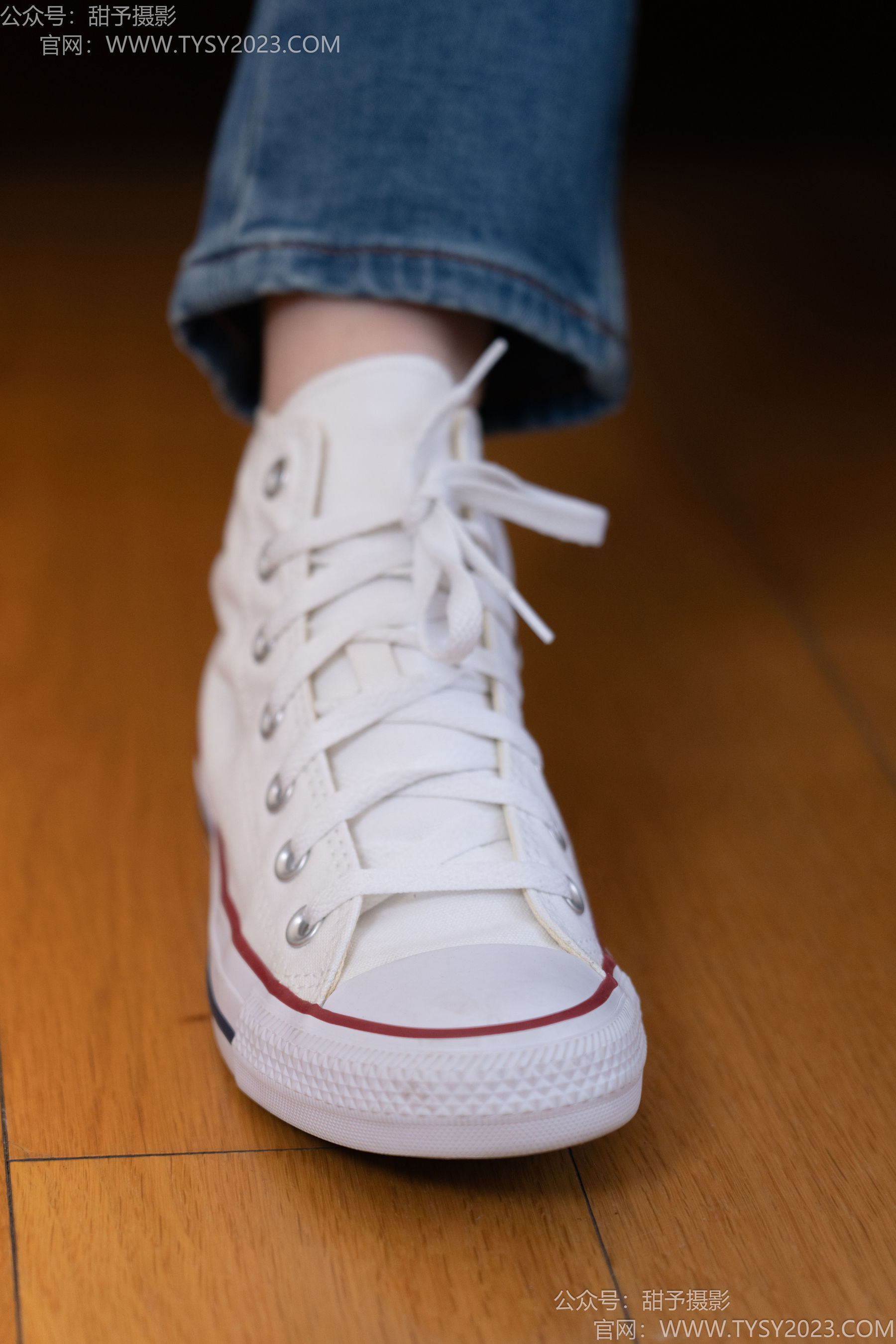 甜予摄影 No.189 璇璇 - 帆布鞋、裸足、抖腿剧情/(134P)