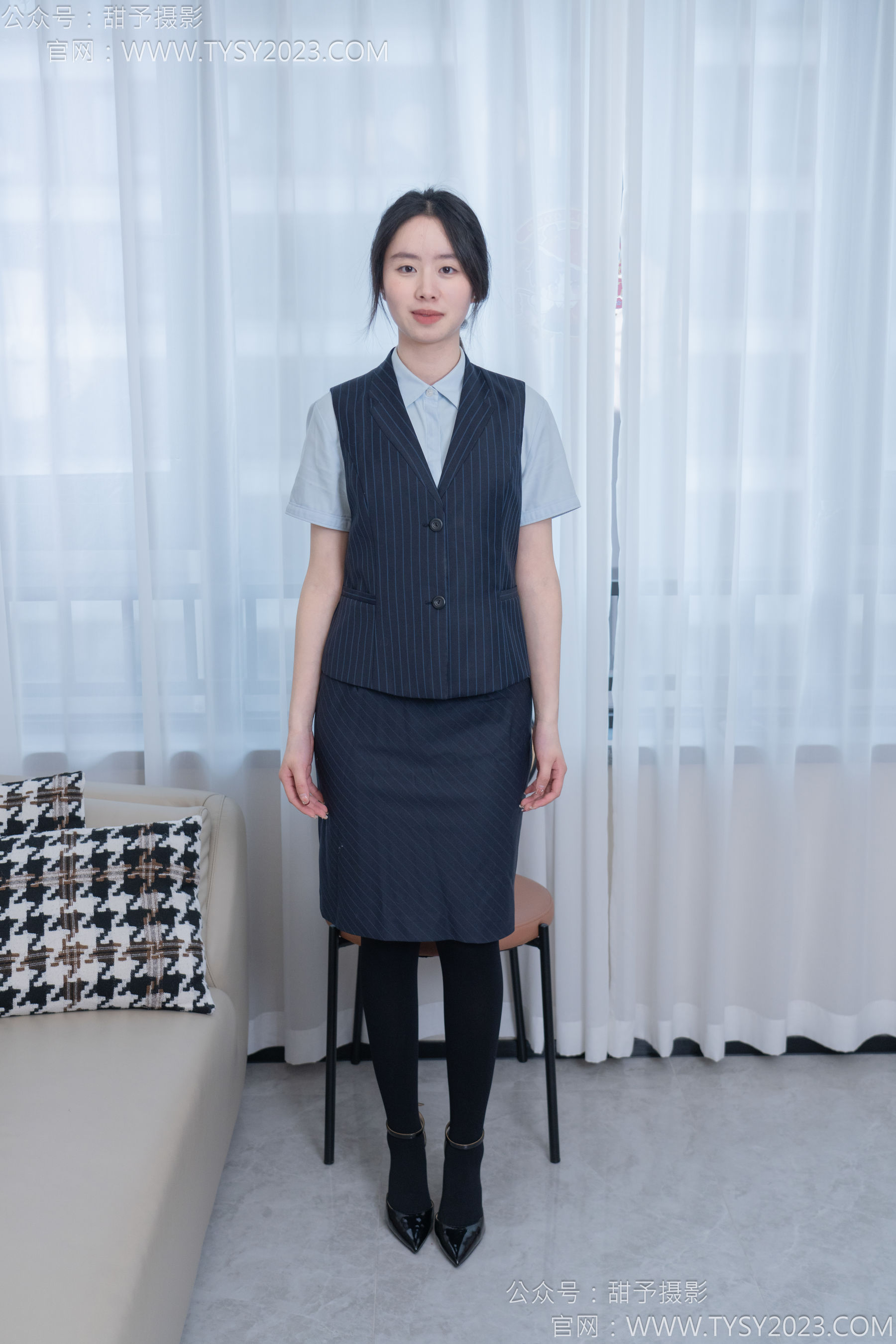 甜予摄影 No.187 知知 - 高跟鞋、厚黑丝/(127P)