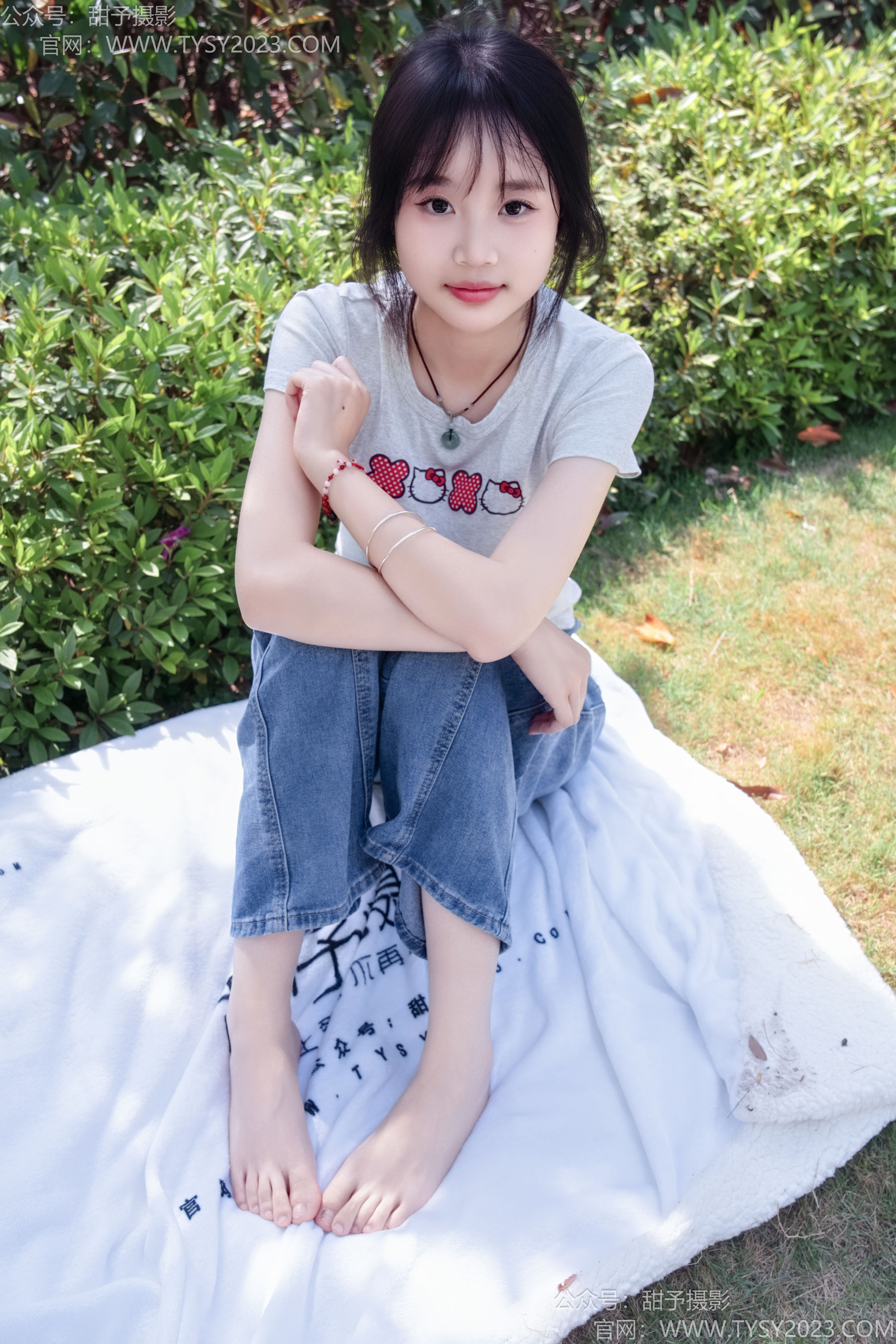 甜予摄影 No.194 小橙子 - 板鞋、白棉袜、裸足/(130P)