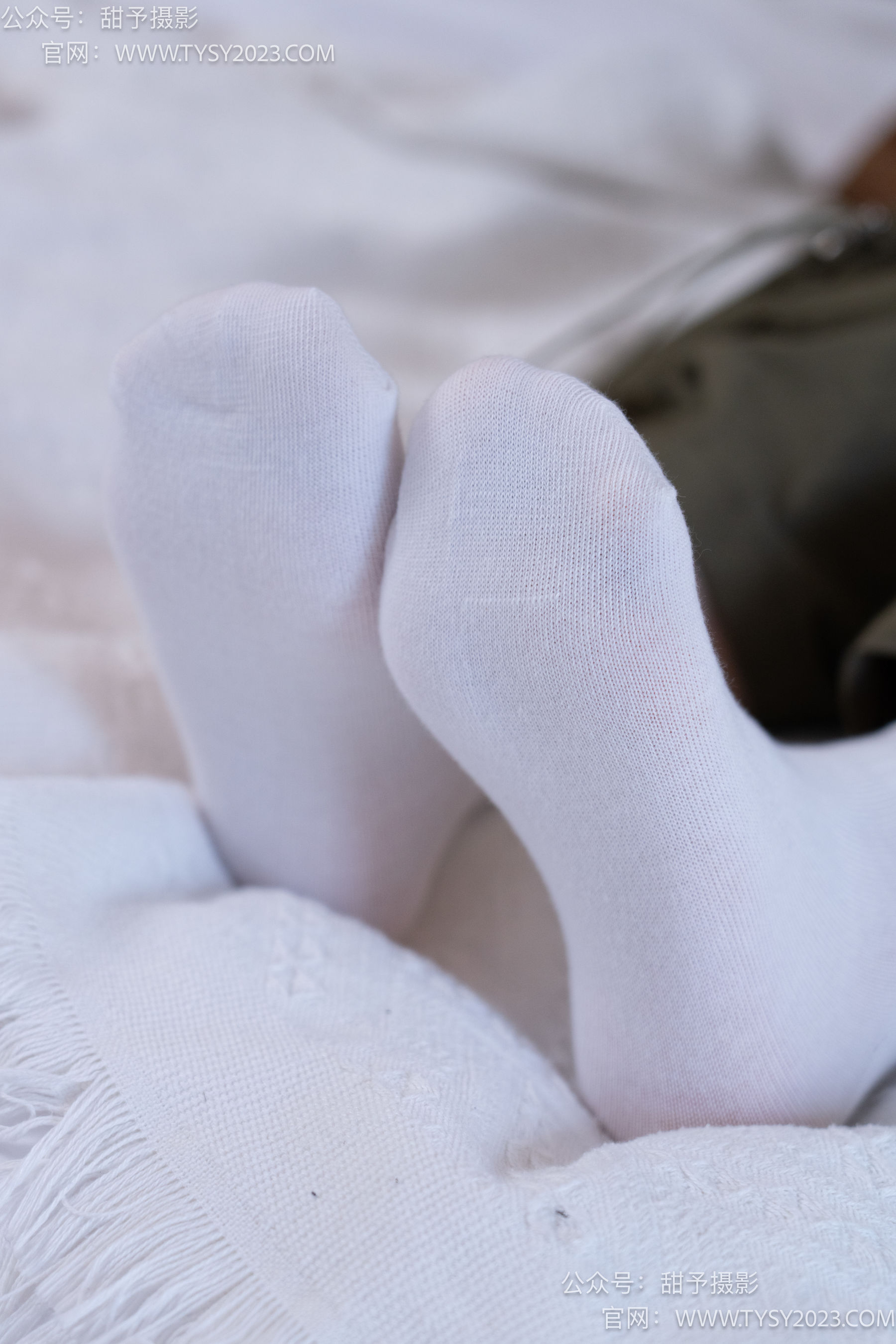 甜予摄影 No.161 双双 - 板鞋、白棉袜、裸足/(130P)