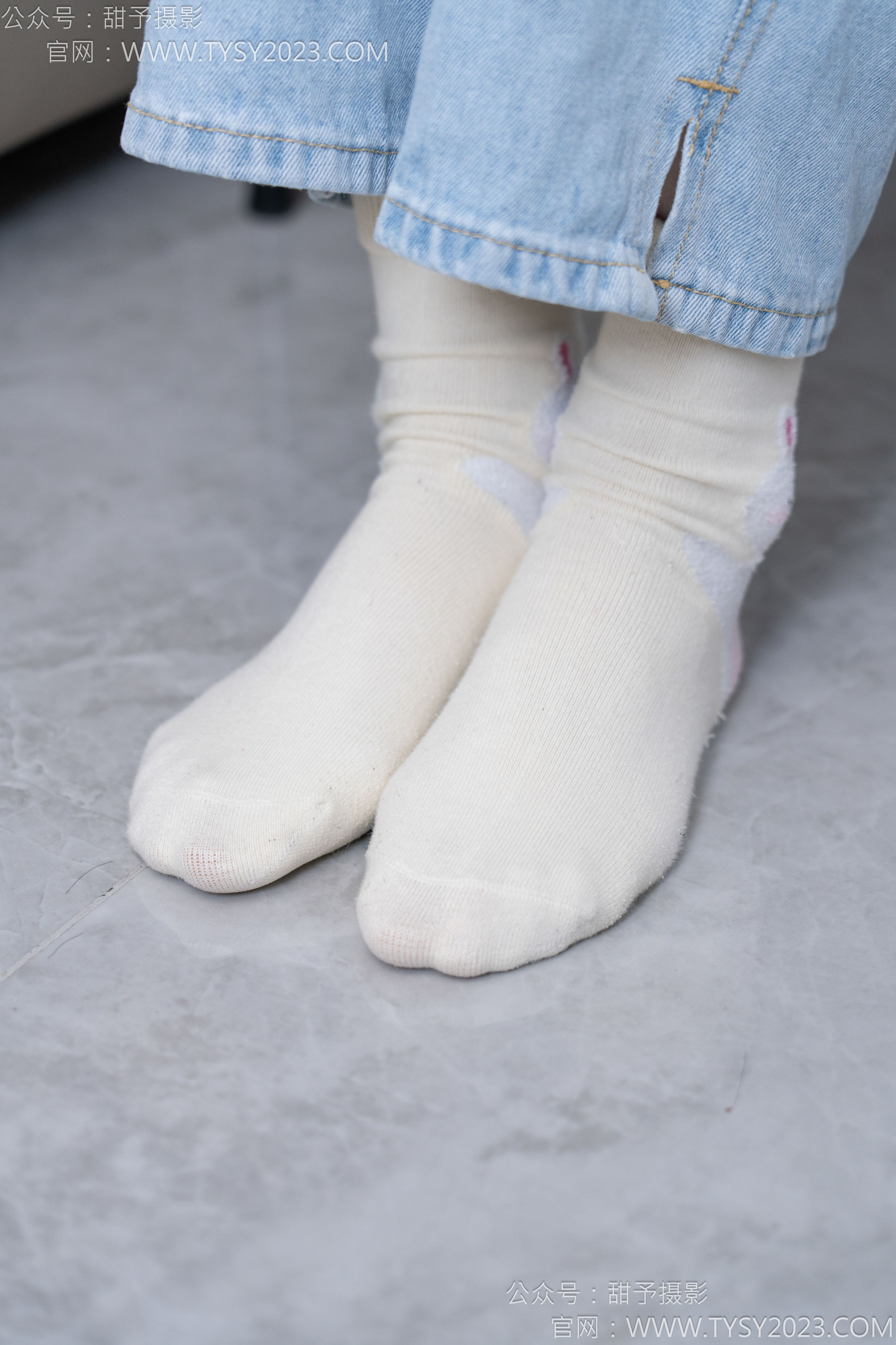 甜予摄影 No.160 番茄 - 板鞋、印花棉袜、裸足/(125P)