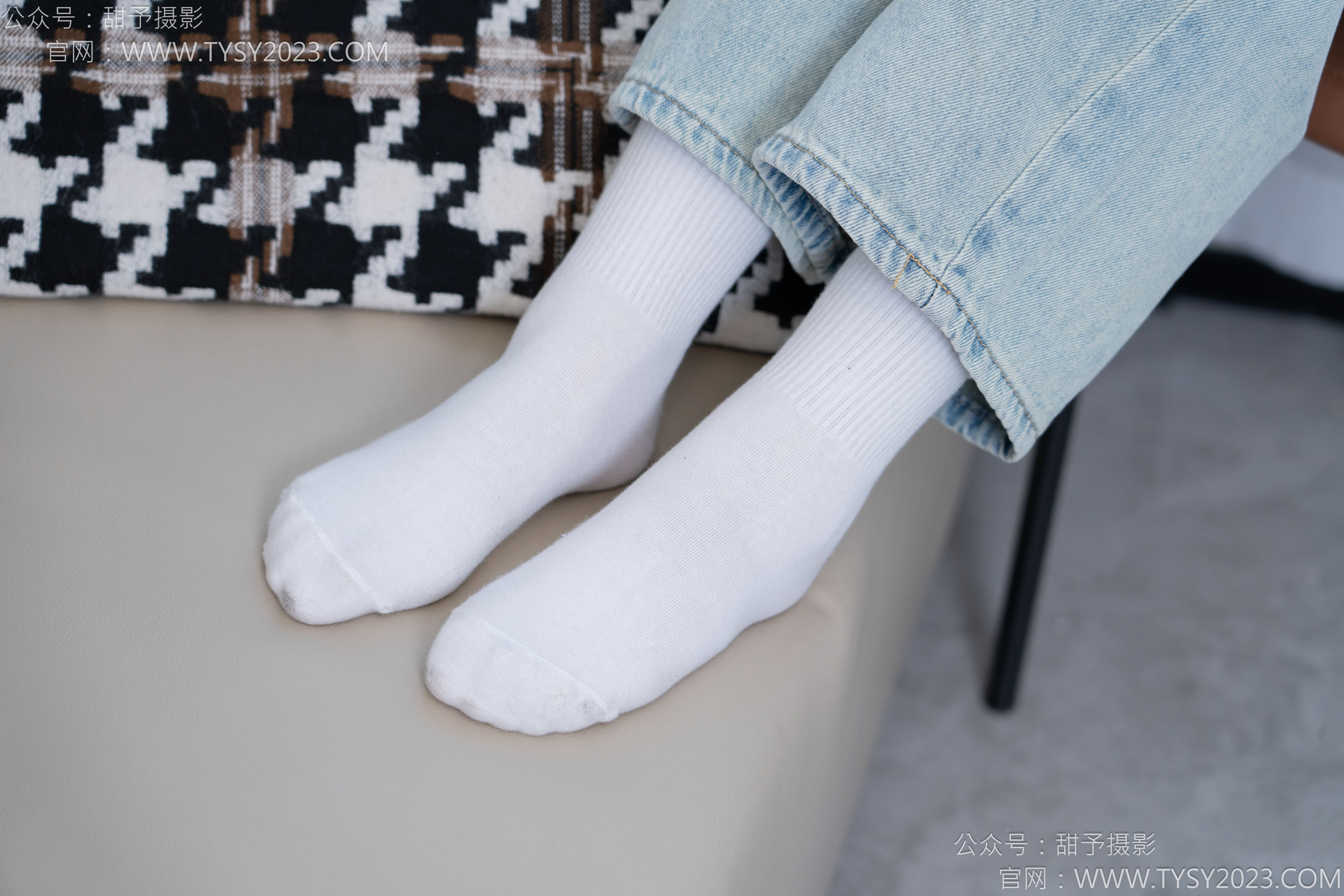 甜予摄影 No.162 知知 - 皮鞋、白棉袜、裸足/(125P)