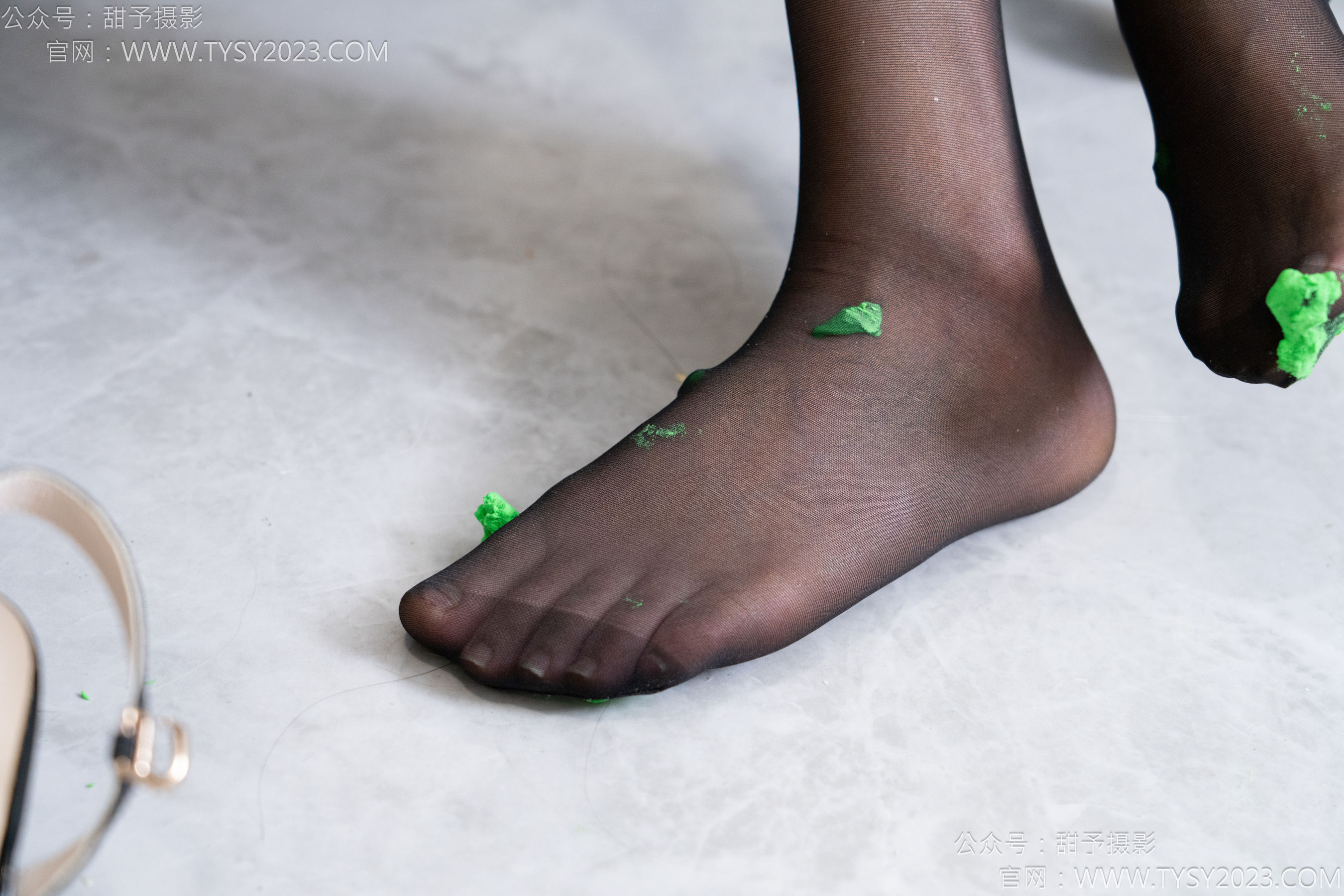 甜予摄影 No.175 澜澜 - 高跟鞋、薄灰丝、薄黑丝、踩小人剧情/(124P)