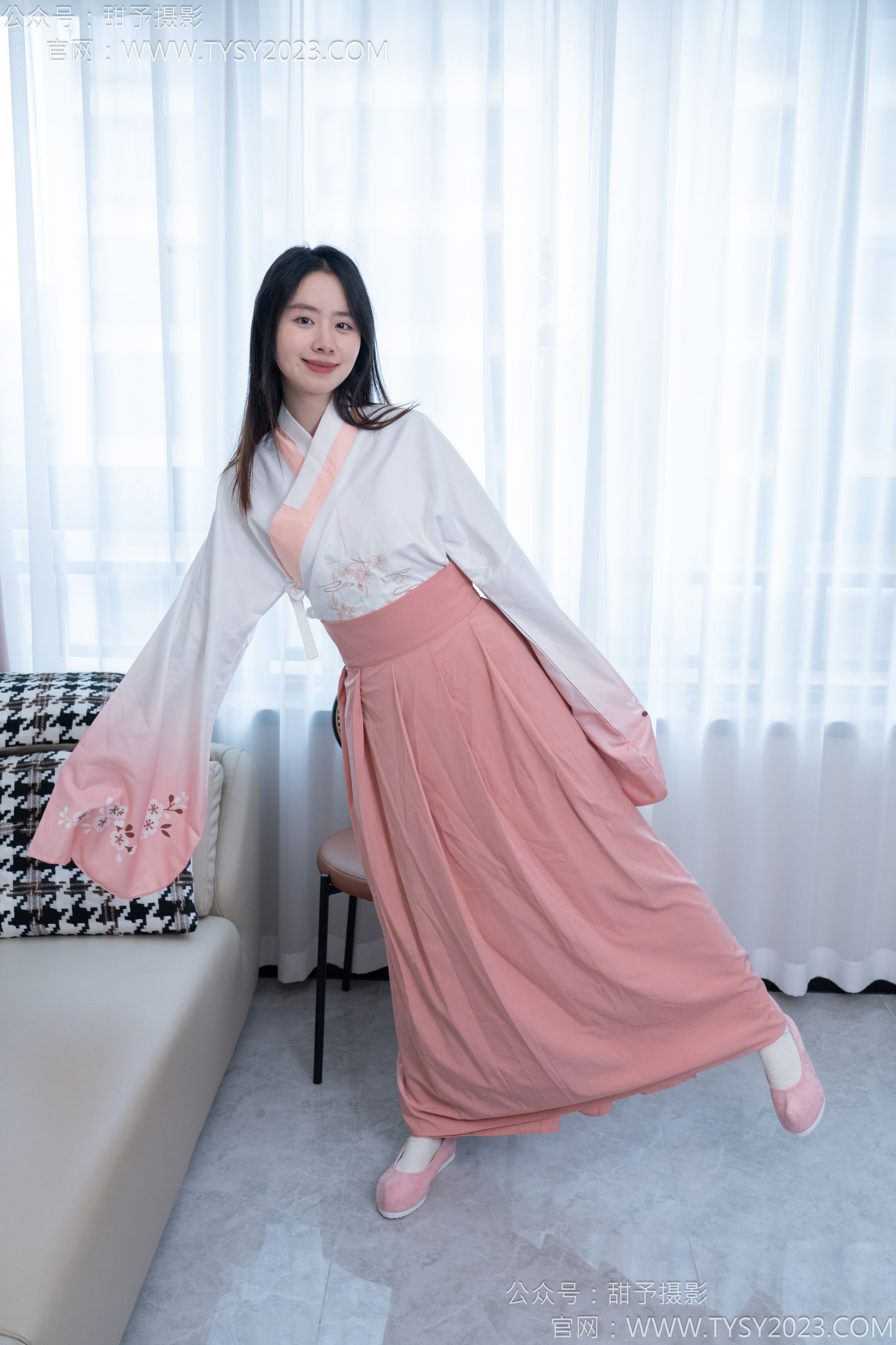 甜予摄影 No.183 知知 - 布鞋、白棉袜、裸足/(148P)