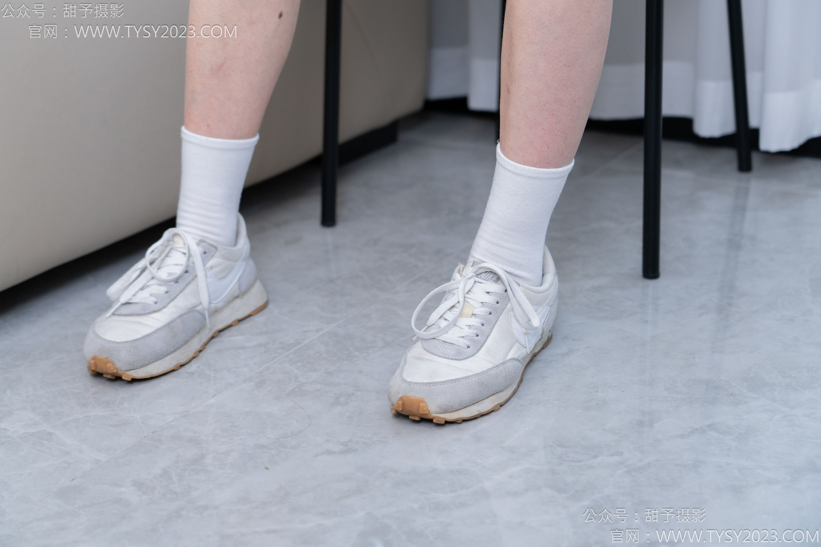 甜予摄影 No.167 小容 - 板鞋、白棉袜、裸足/(129P)