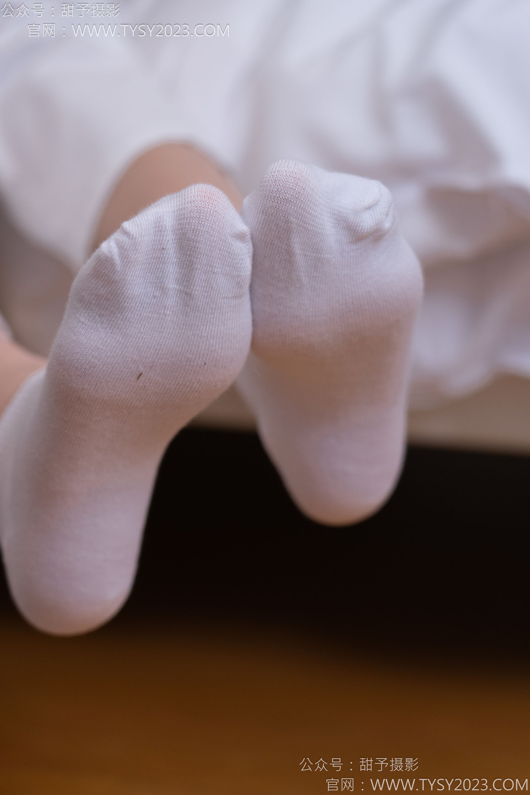 甜予摄影 No.171 璇璇 - 帆布鞋、白棉袜、抖腿剧情/(151P)