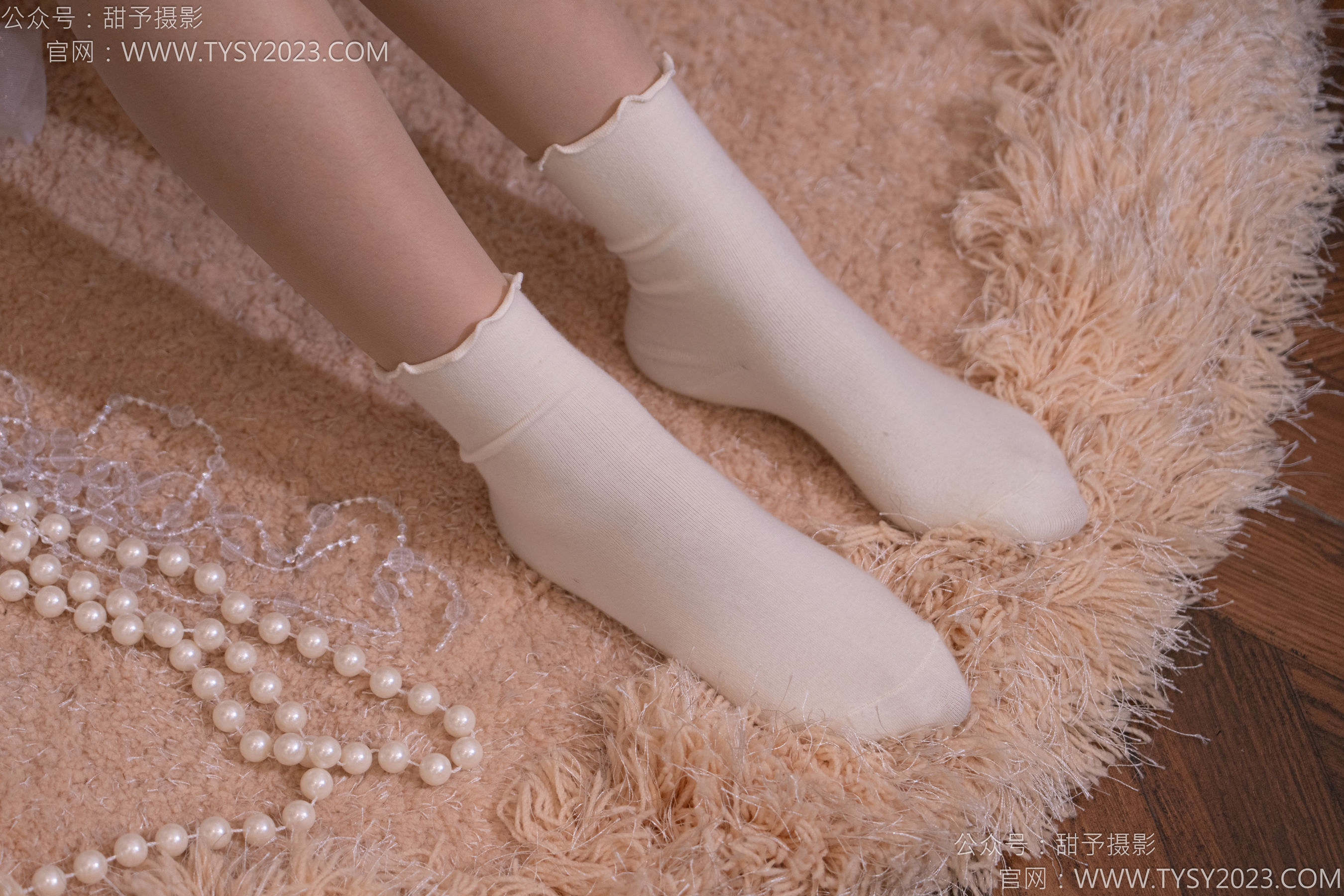 甜予摄影 No.177 璇璇 - 板鞋、白棉袜、薄肉丝/(129P)