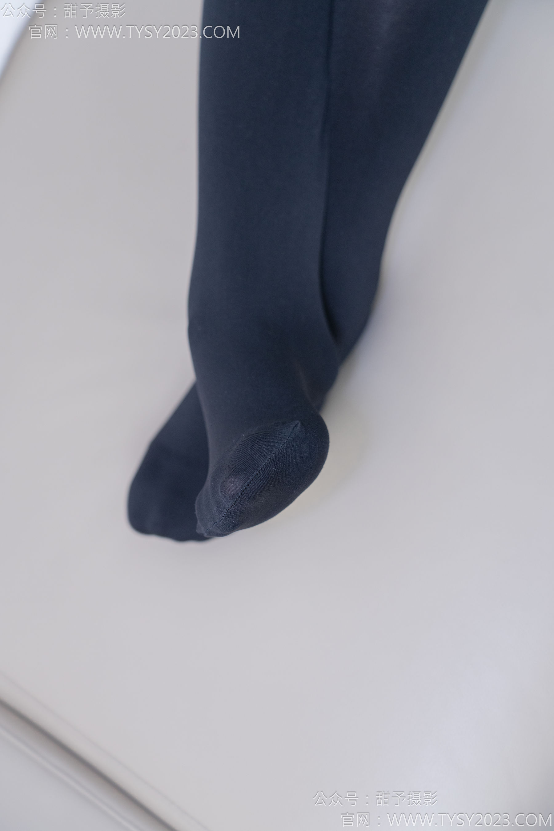 甜予摄影 No.187 知知 - 高跟鞋、厚黑丝/(127P)