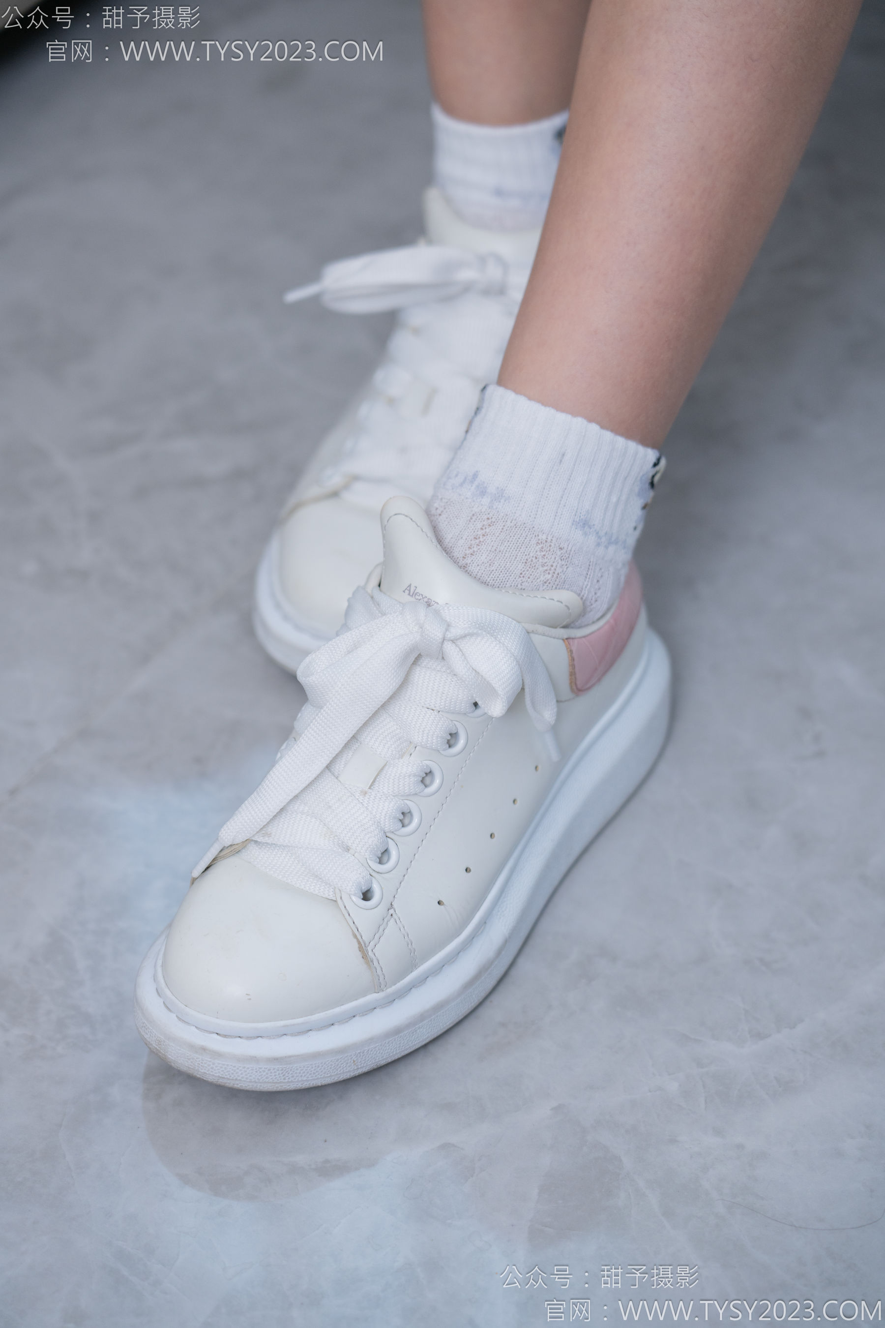 甜予摄影 No.165 贝壳 - 板鞋、白棉袜、裸足/(130P)