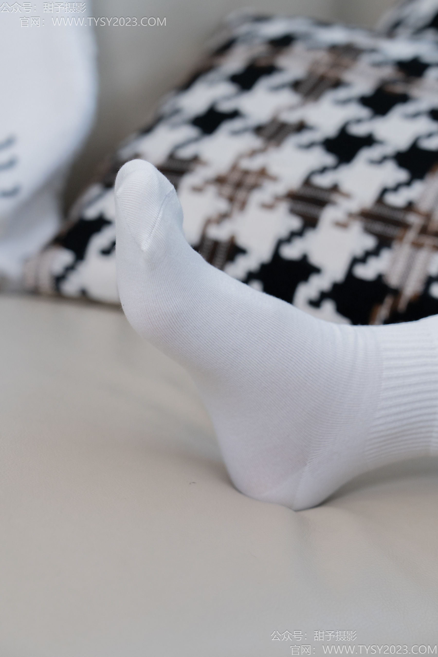 甜予摄影 No.191 贝壳 - 皮鞋、白棉袜、薄肉丝/(135P)