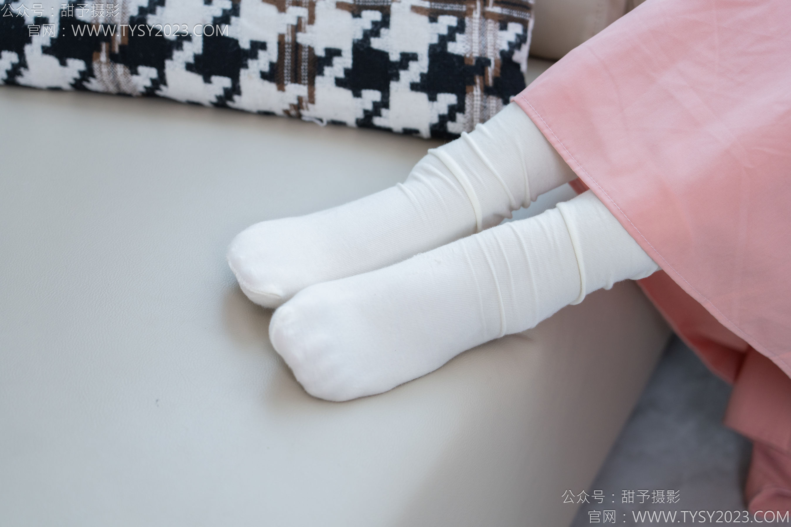 甜予摄影 No.183 知知 - 布鞋、白棉袜、裸足/(148P)