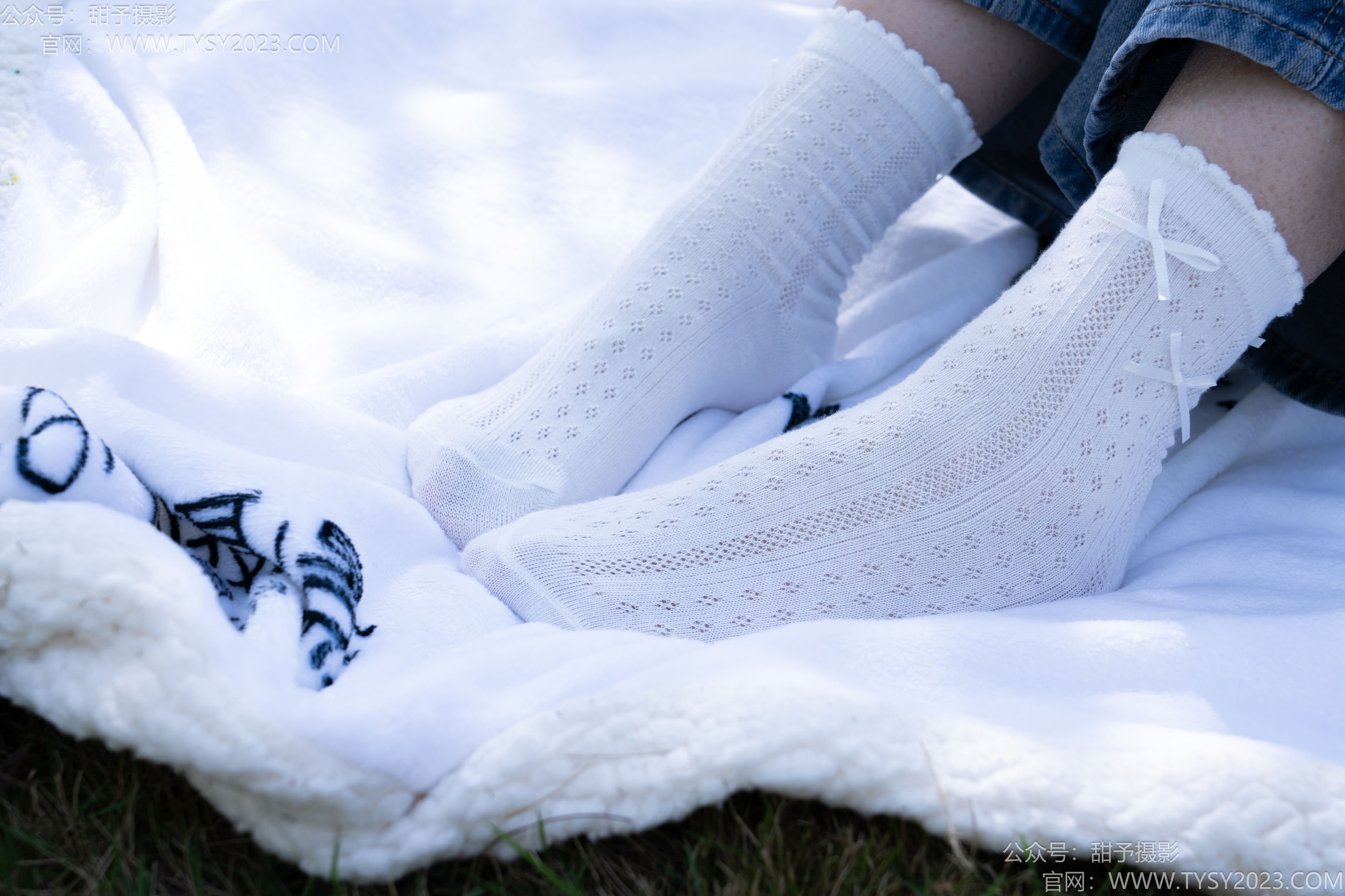 甜予摄影 No.194 小橙子 - 板鞋、白棉袜、裸足/(130P)