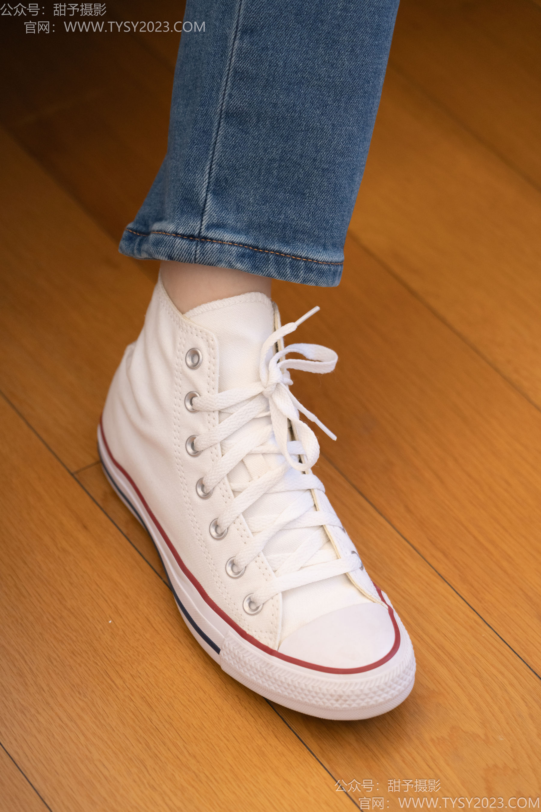 甜予摄影 No.189 璇璇 - 帆布鞋、裸足、抖腿剧情/(134P)