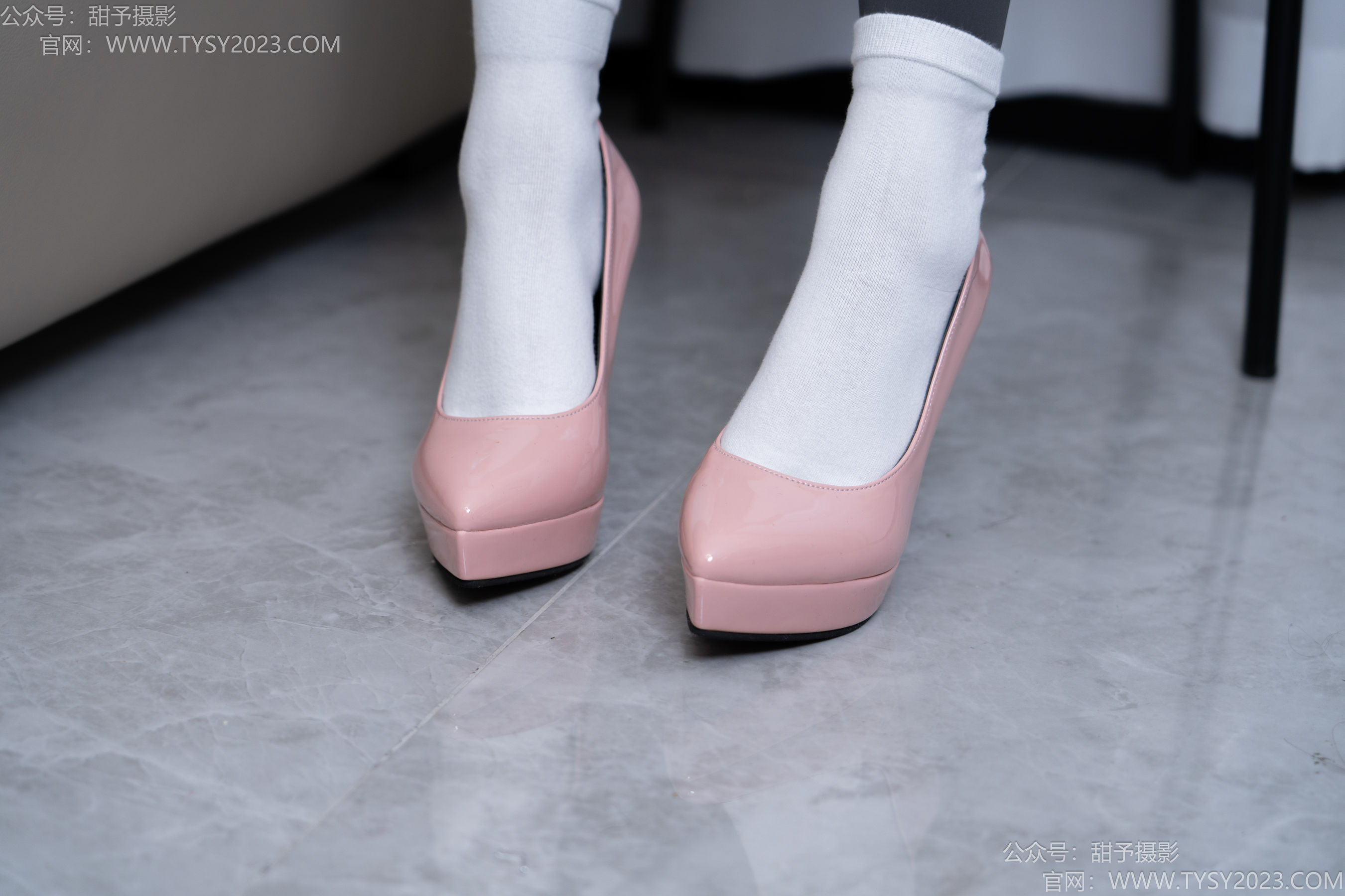 甜予摄影 No.192 澜澜 - 高跟鞋、白棉袜、裸足/(134P)