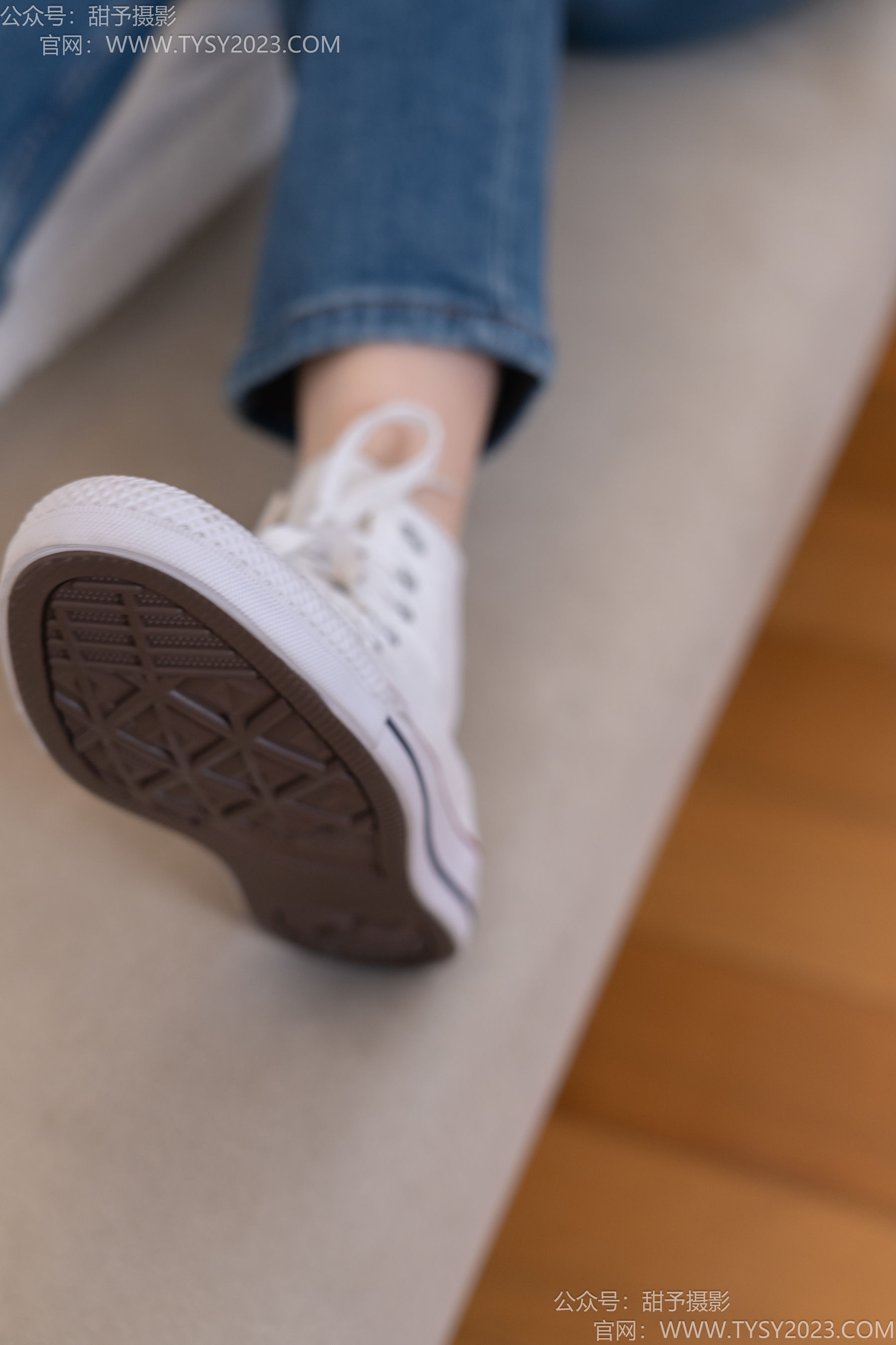 甜予摄影 No.189 璇璇 - 帆布鞋、裸足、抖腿剧情/(134P)