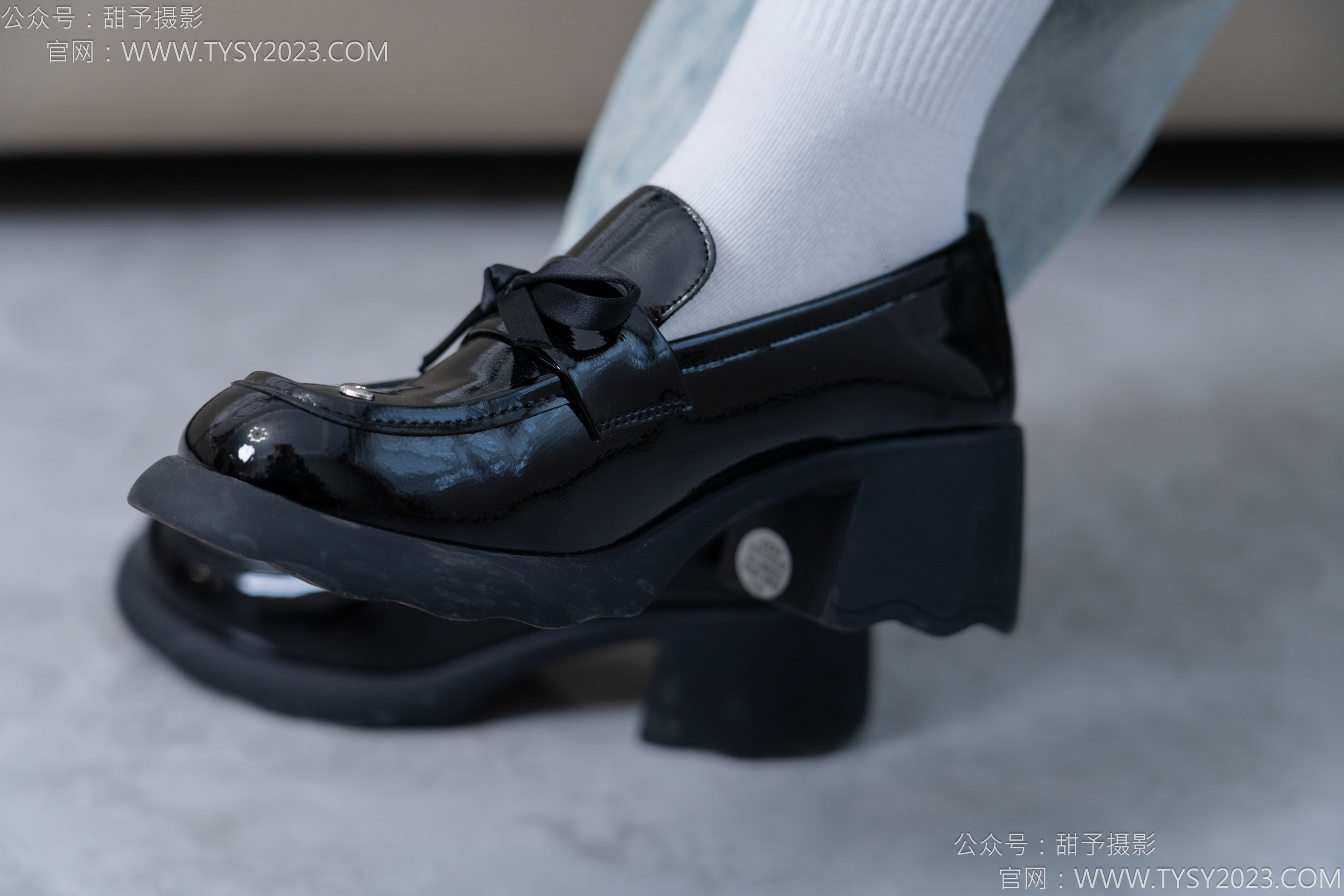 甜予摄影 No.162 知知 - 皮鞋、白棉袜、裸足/(125P)