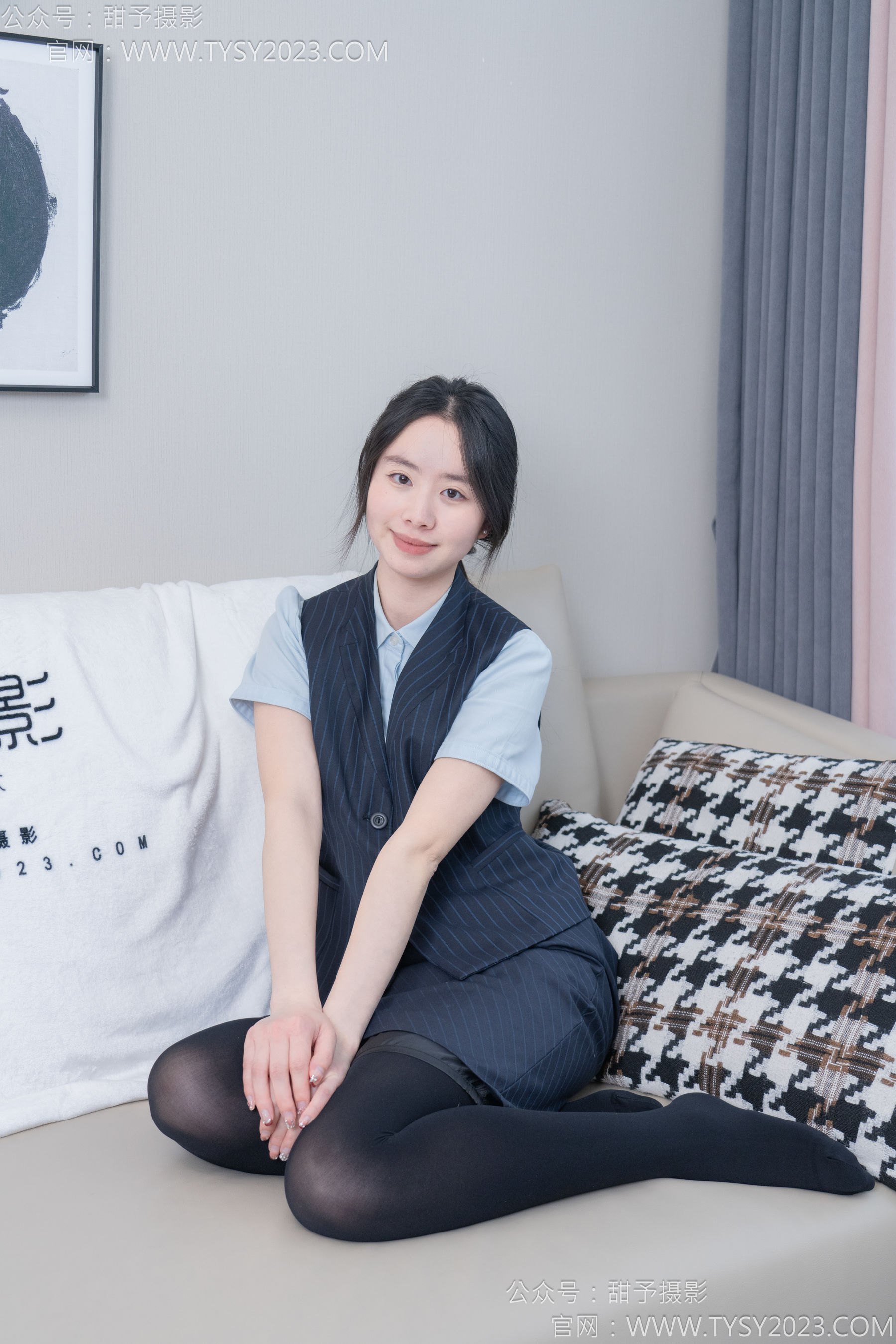 甜予摄影 No.187 知知 - 高跟鞋、厚黑丝/(127P)