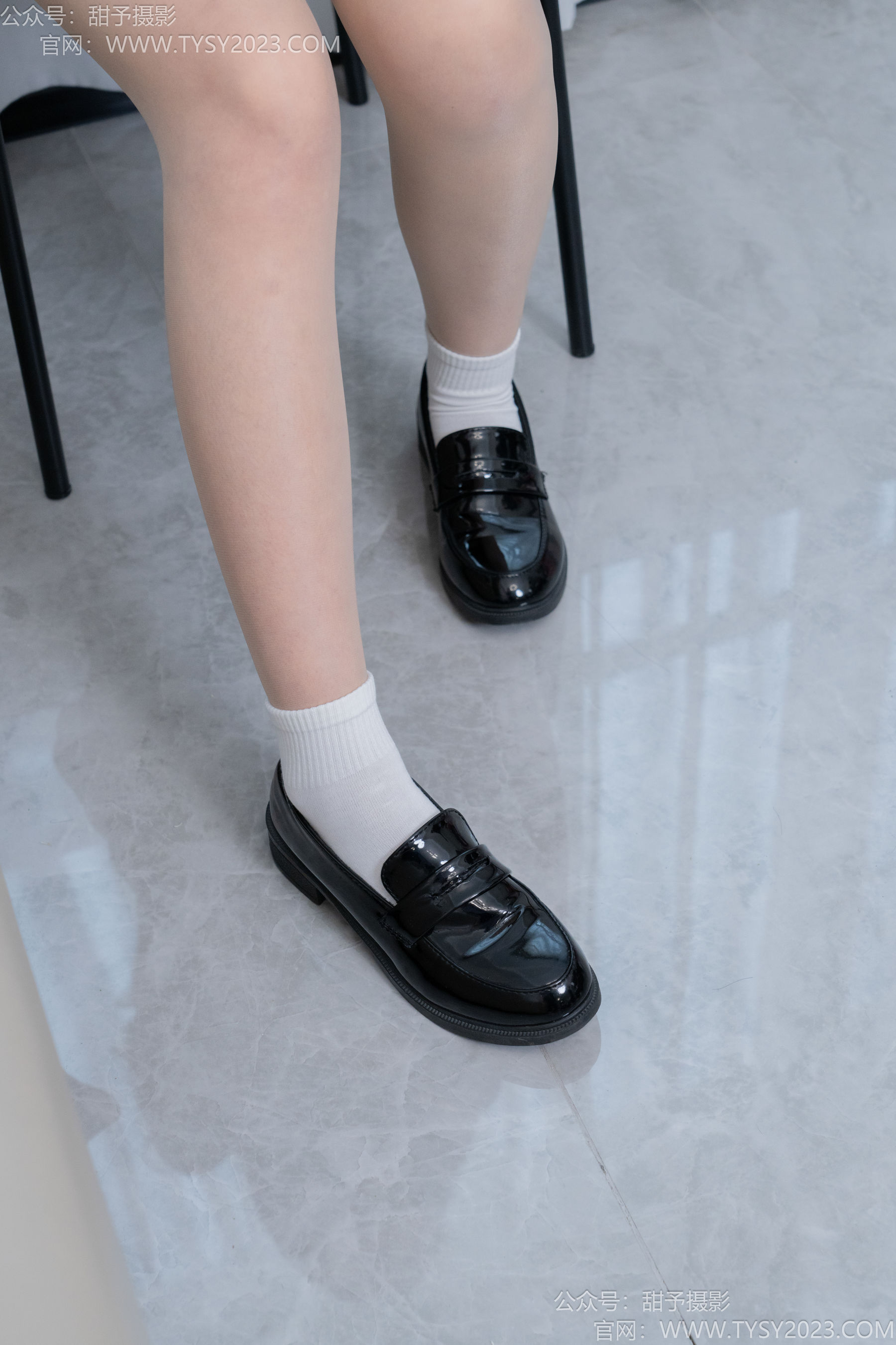 甜予摄影 No.191 贝壳 - 皮鞋、白棉袜、薄肉丝/(135P)
