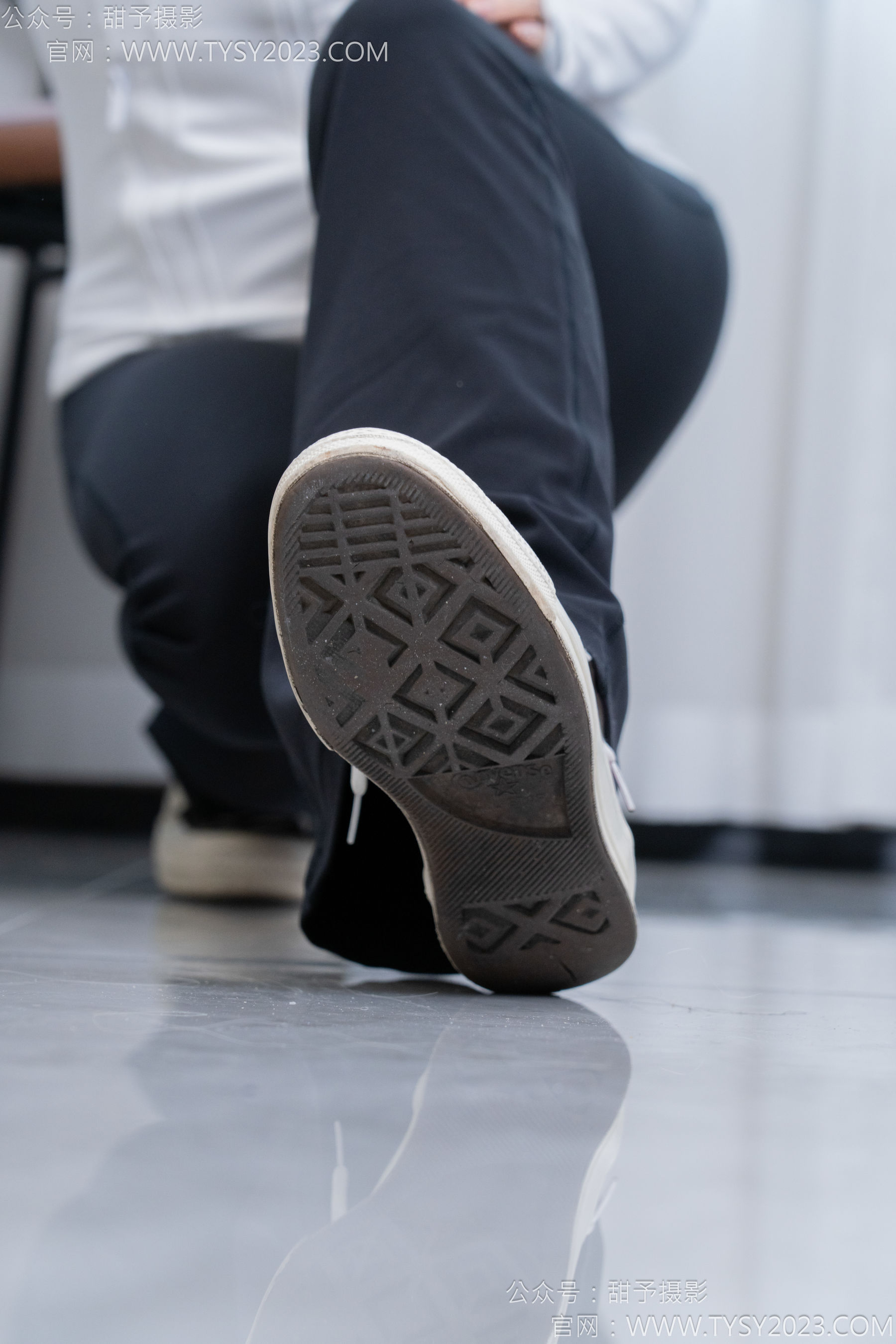 甜予摄影 No.169 贝壳 - 帆布鞋、白棉袜、裸足/(130P)