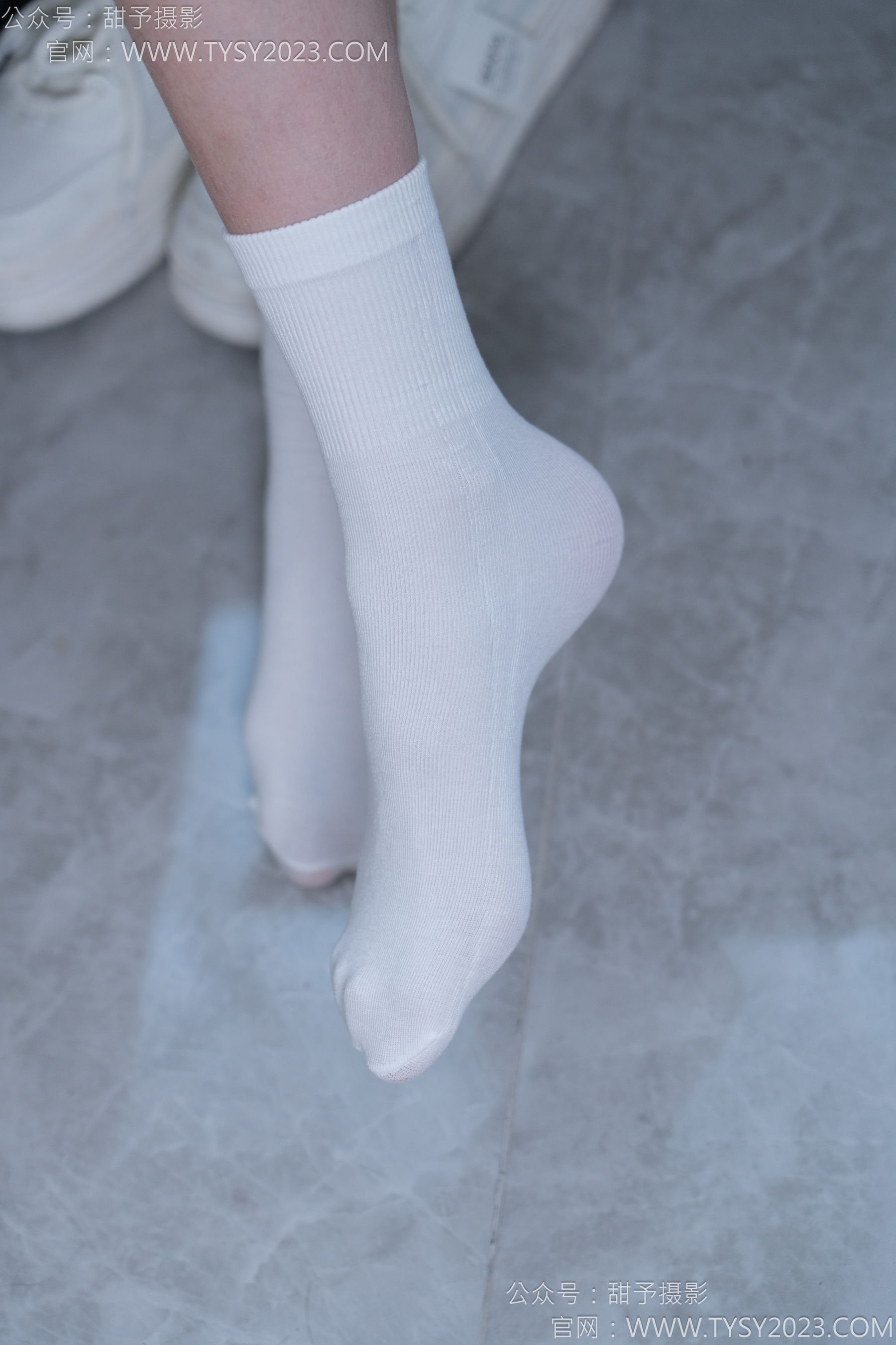甜予摄影 No.164 珞珞 - 板鞋、白棉袜、裸足/(130P)