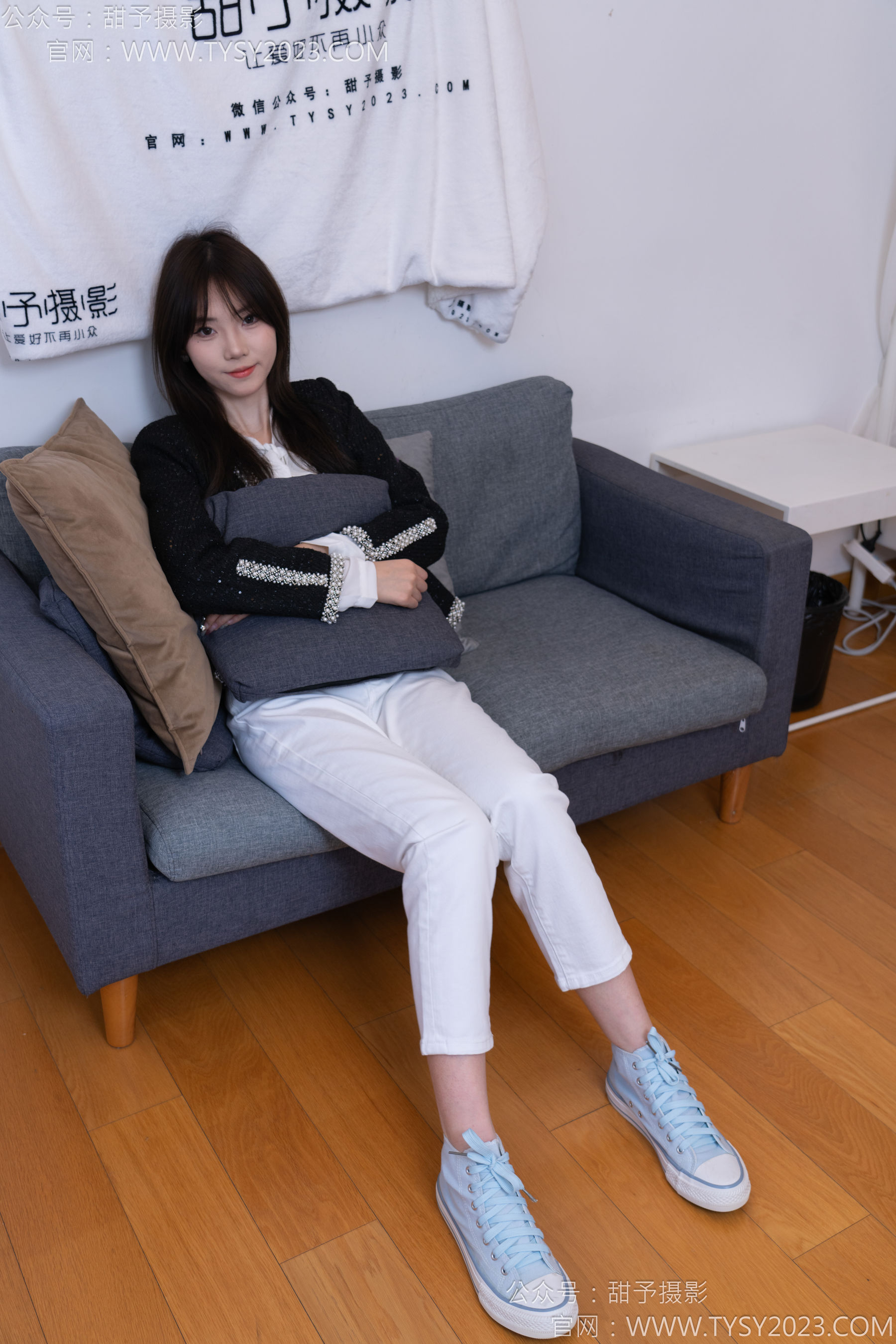 甜予摄影 No.171 璇璇 - 帆布鞋、白棉袜、抖腿剧情/(151P)