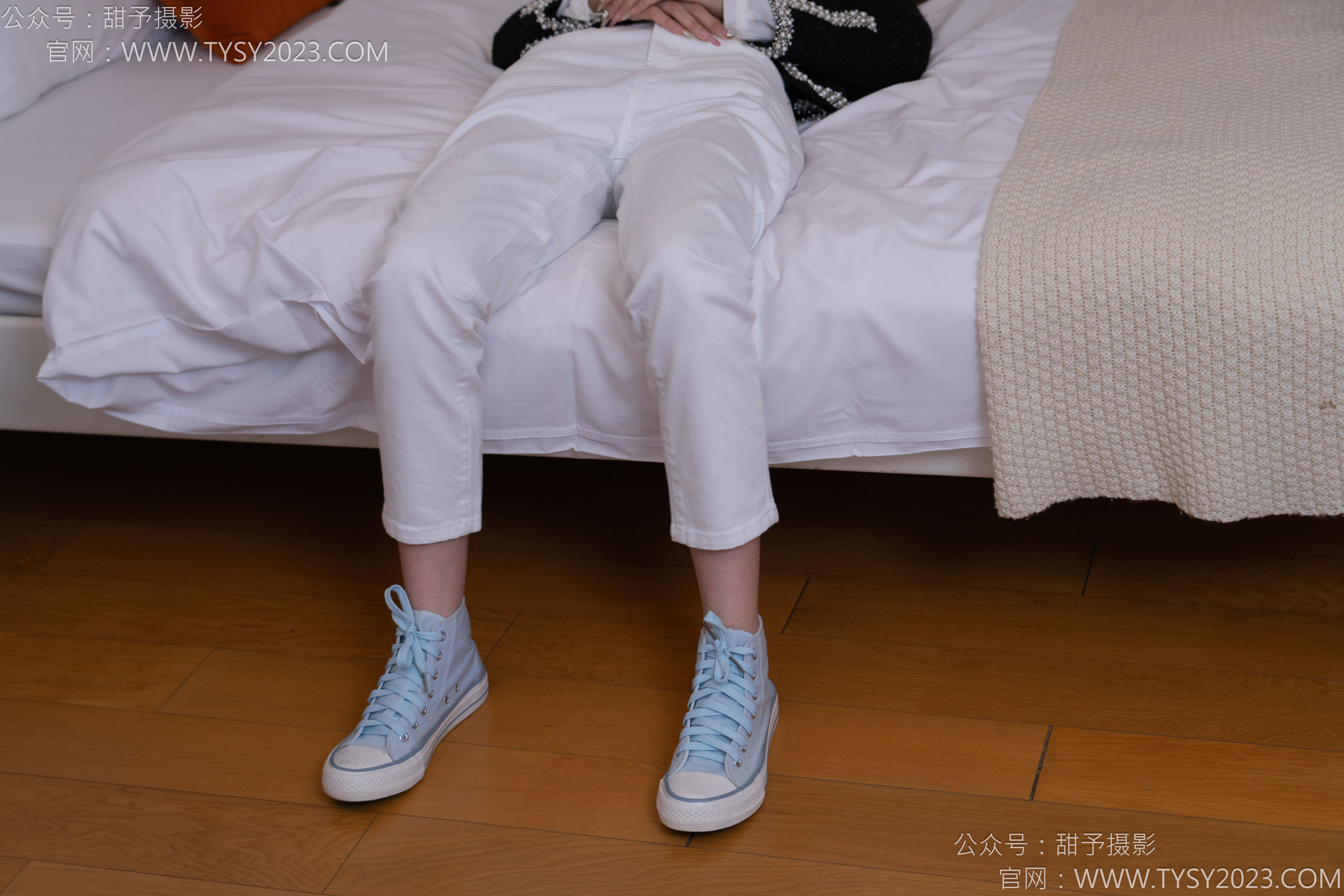 甜予摄影 No.171 璇璇 - 帆布鞋、白棉袜、抖腿剧情/(151P)