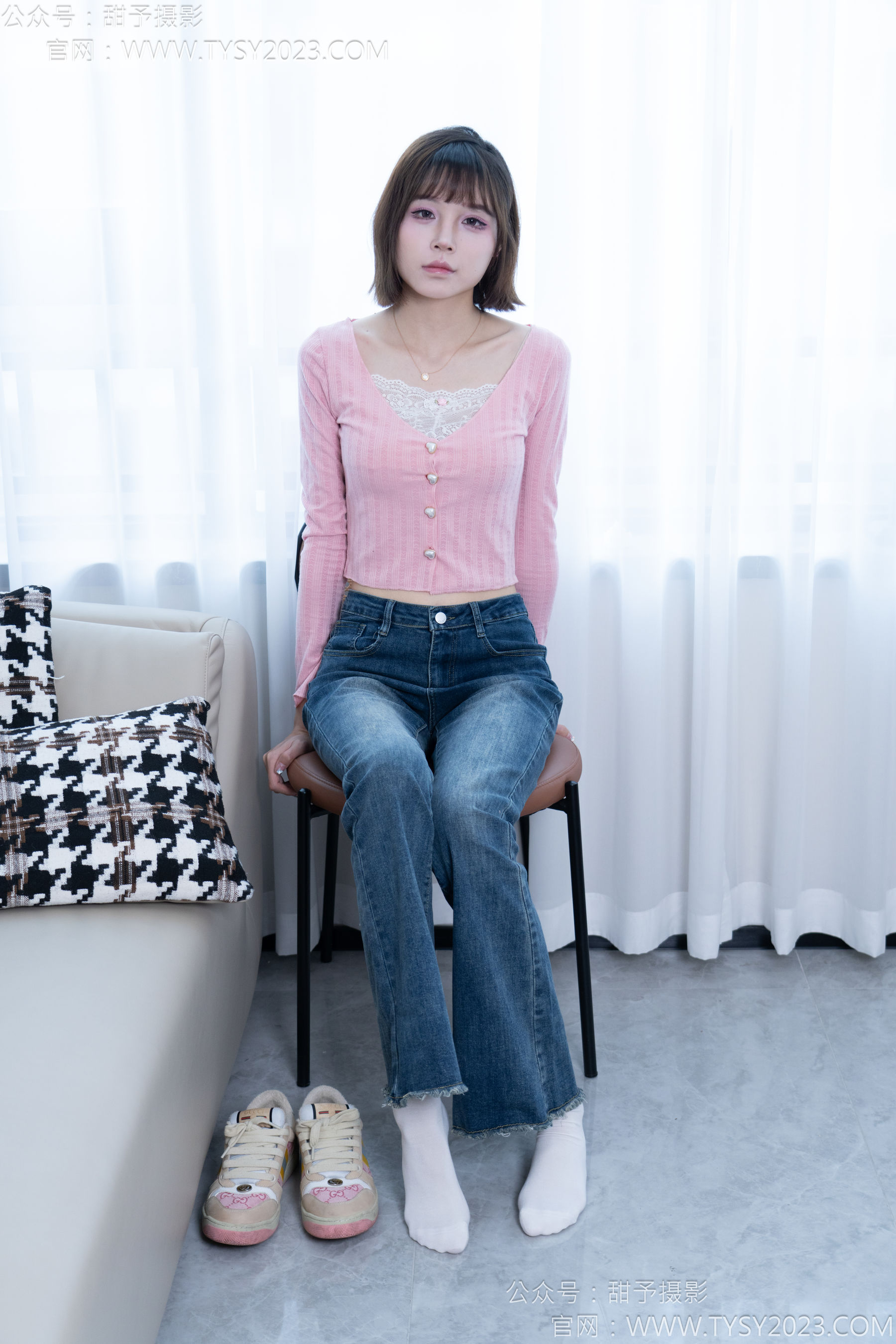 甜予摄影 No.170 珞珞 - 板鞋、白棉袜、裸足/(130P)