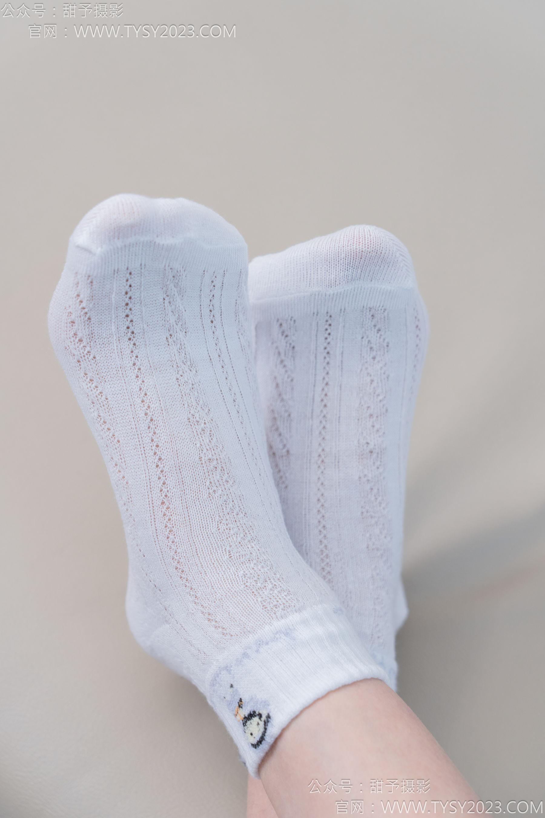 甜予摄影 No.165 贝壳 - 板鞋、白棉袜、裸足/(130P)