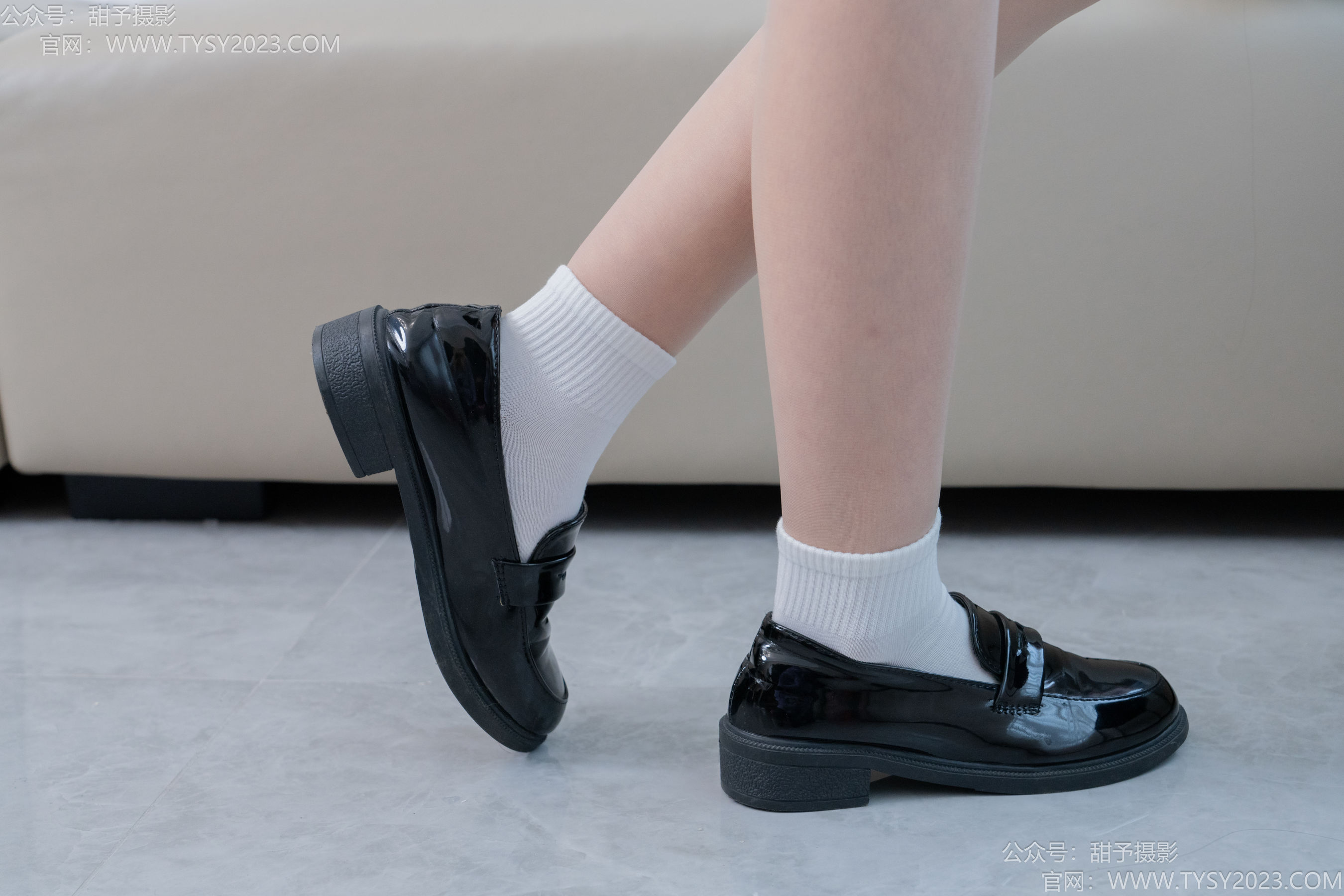 甜予摄影 No.191 贝壳 - 皮鞋、白棉袜、薄肉丝/(135P)