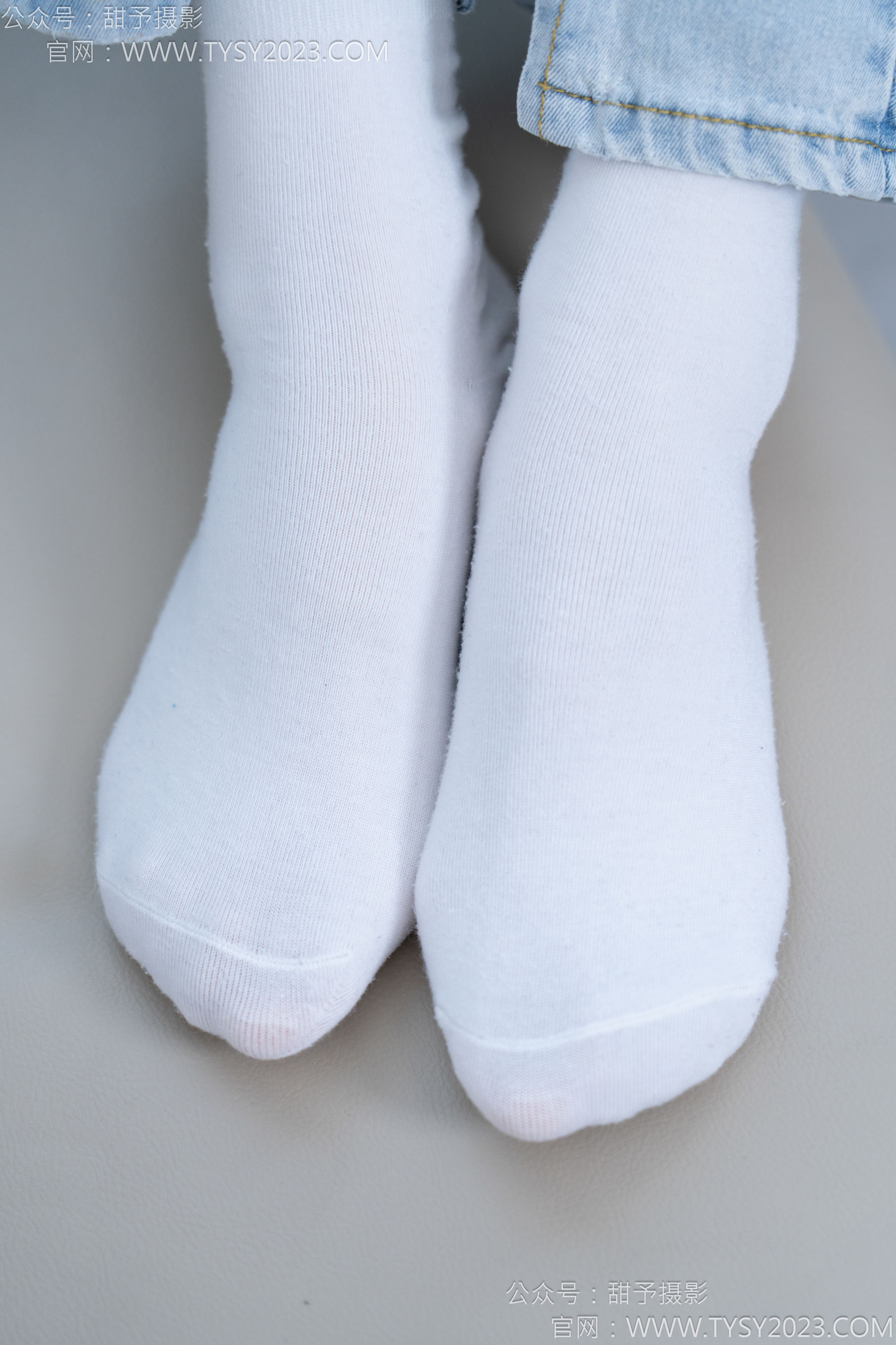 甜予摄影 No.181 小容 - 板鞋、白棉袜、裸足/(130P)