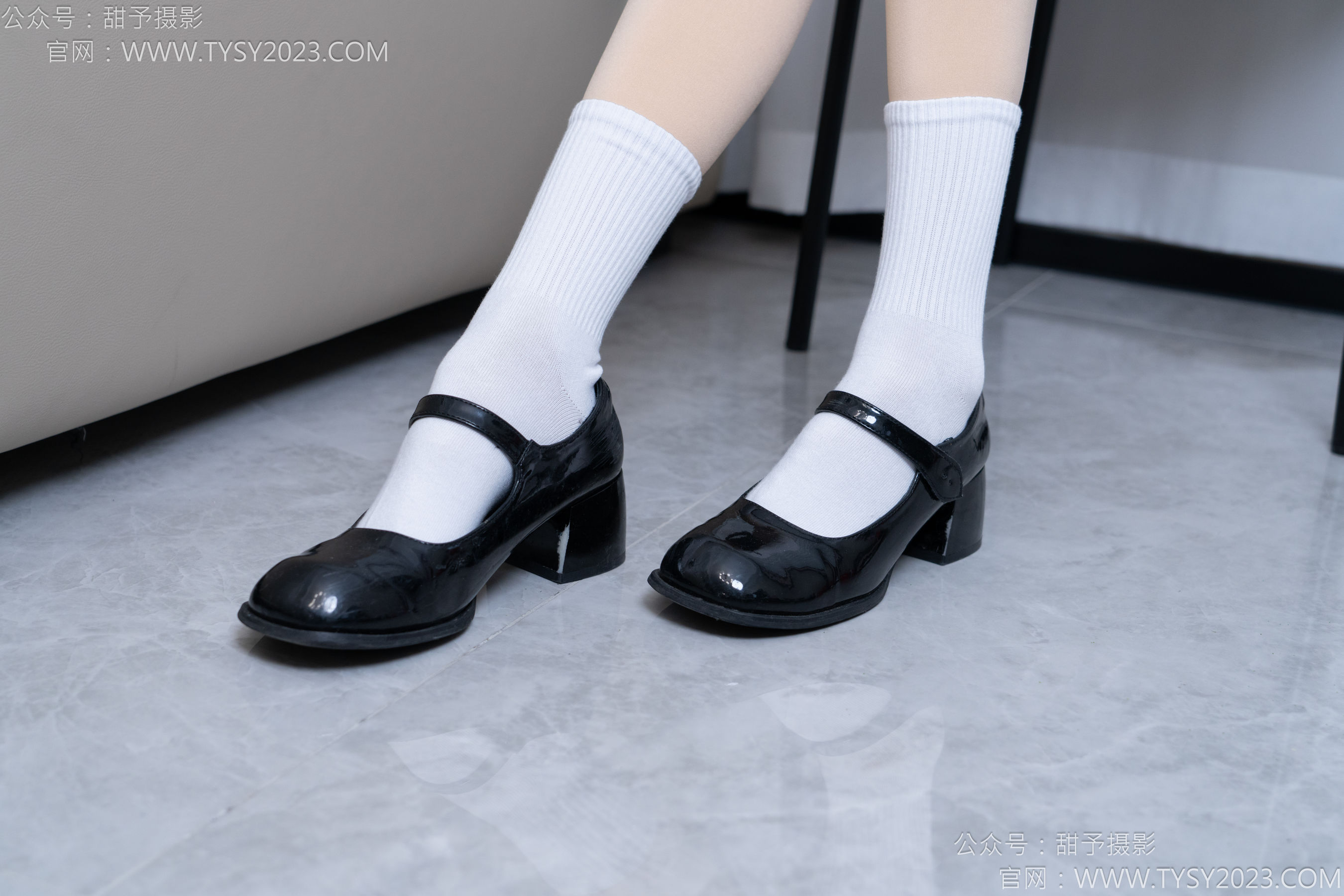 甜予摄影 No.185 珞珞 - 皮鞋、白棉袜、厚肉丝/(130P)