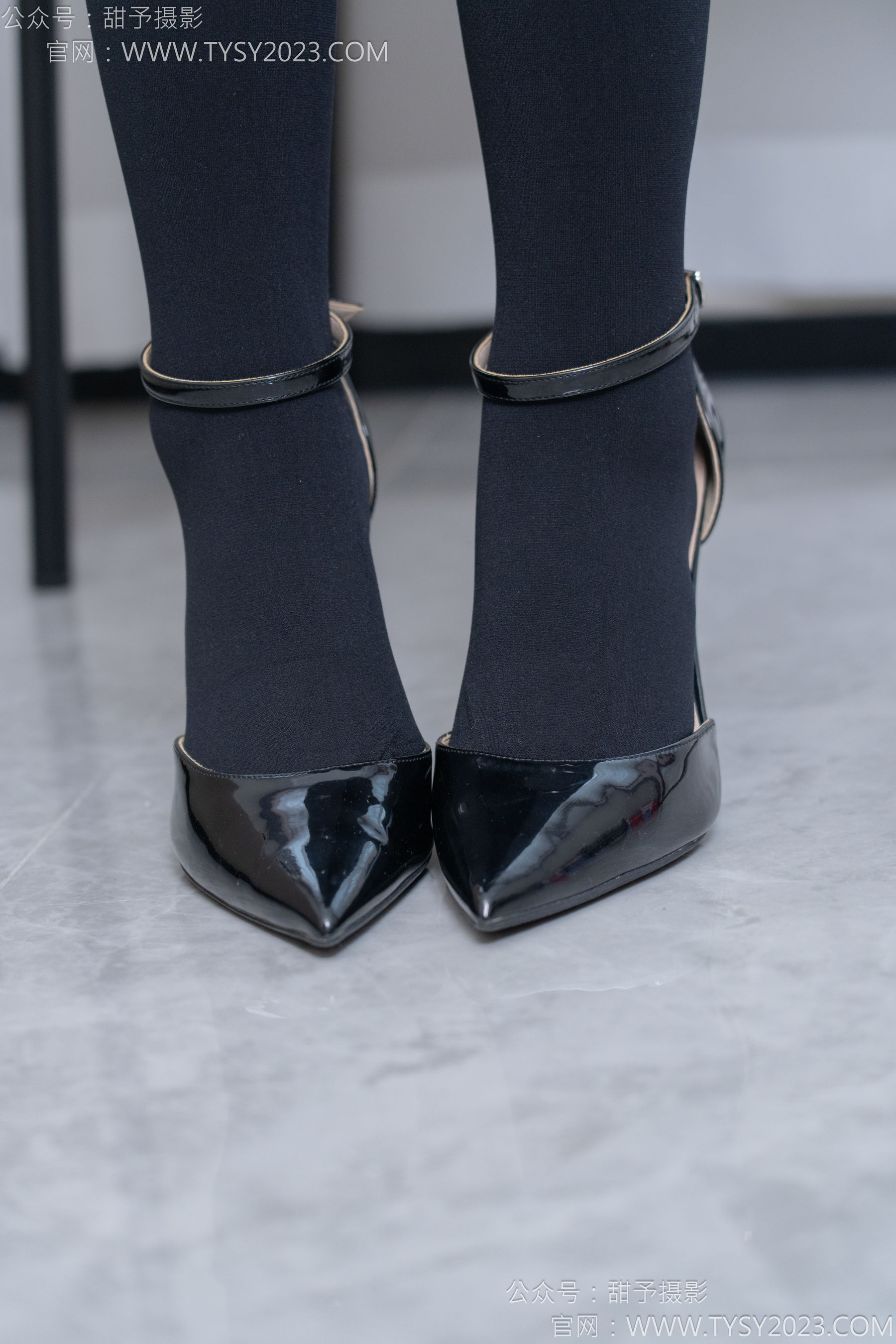 甜予摄影 No.187 知知 - 高跟鞋、厚黑丝/(127P)