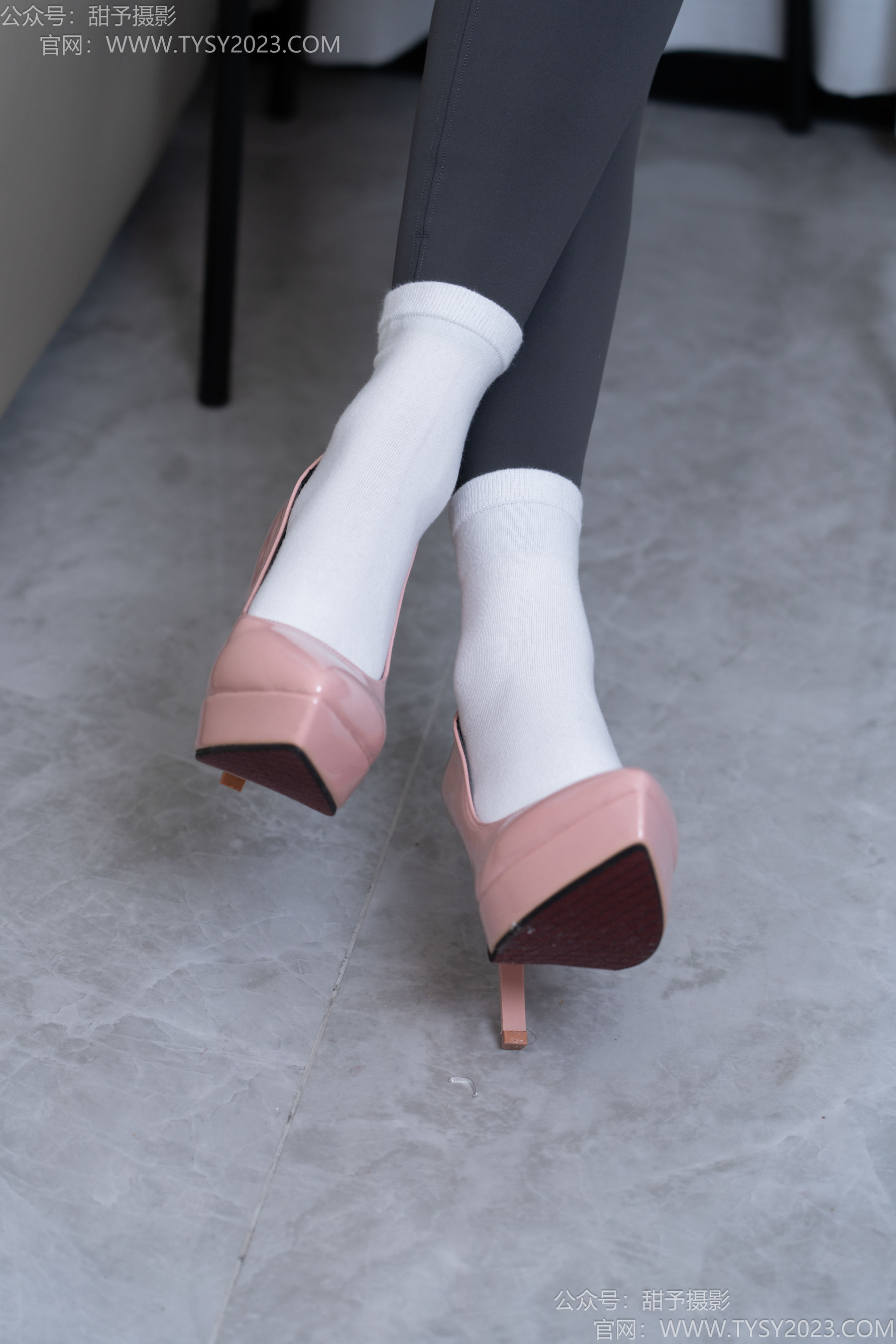 甜予摄影 No.192 澜澜 - 高跟鞋、白棉袜、裸足/(134P)