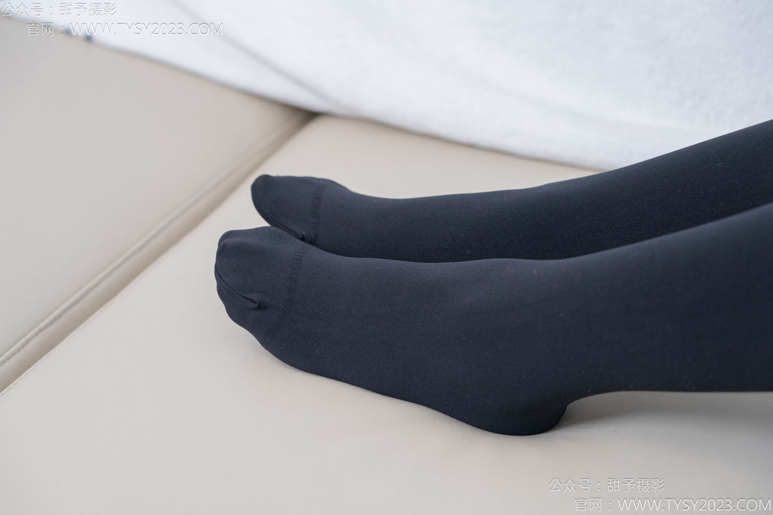 甜予摄影 No.187 知知 - 高跟鞋、厚黑丝/(127P)