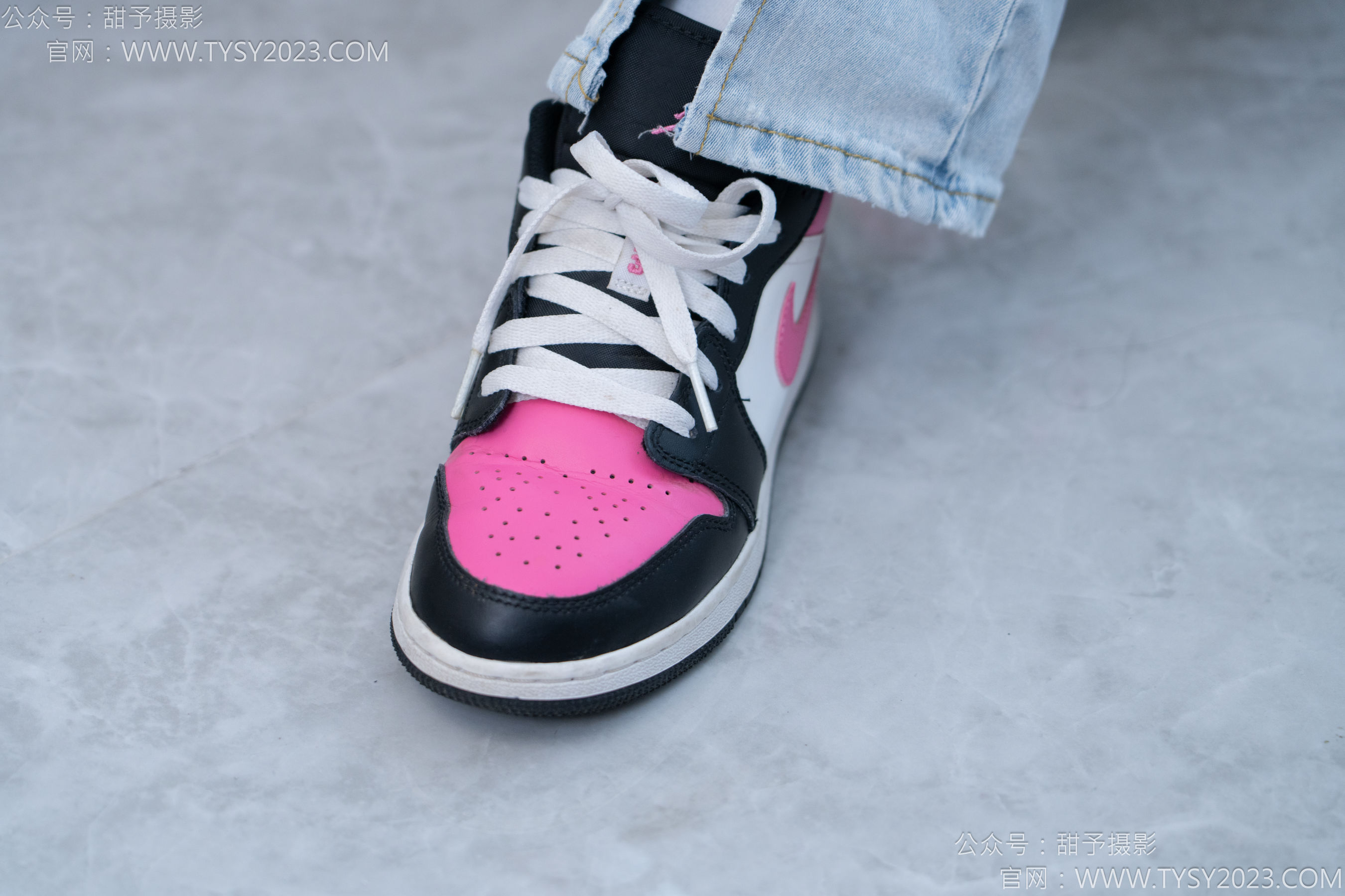 甜予摄影 No.181 小容 - 板鞋、白棉袜、裸足/(130P)