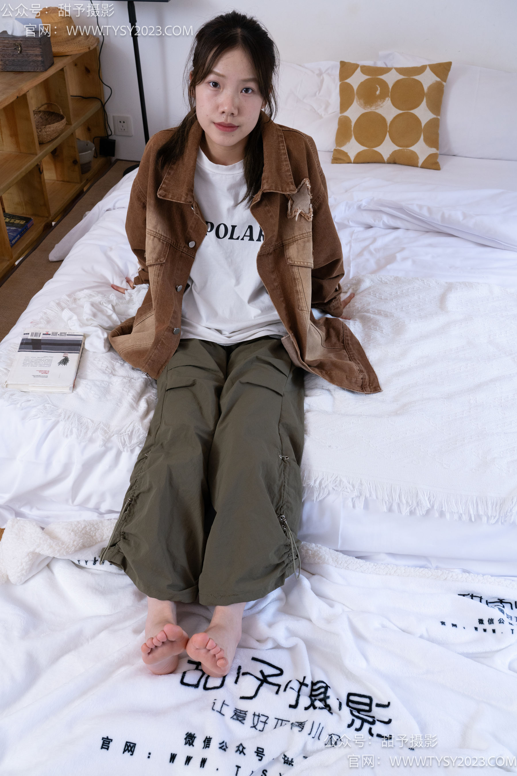 甜予摄影 No.161 双双 - 板鞋、白棉袜、裸足/(130P)