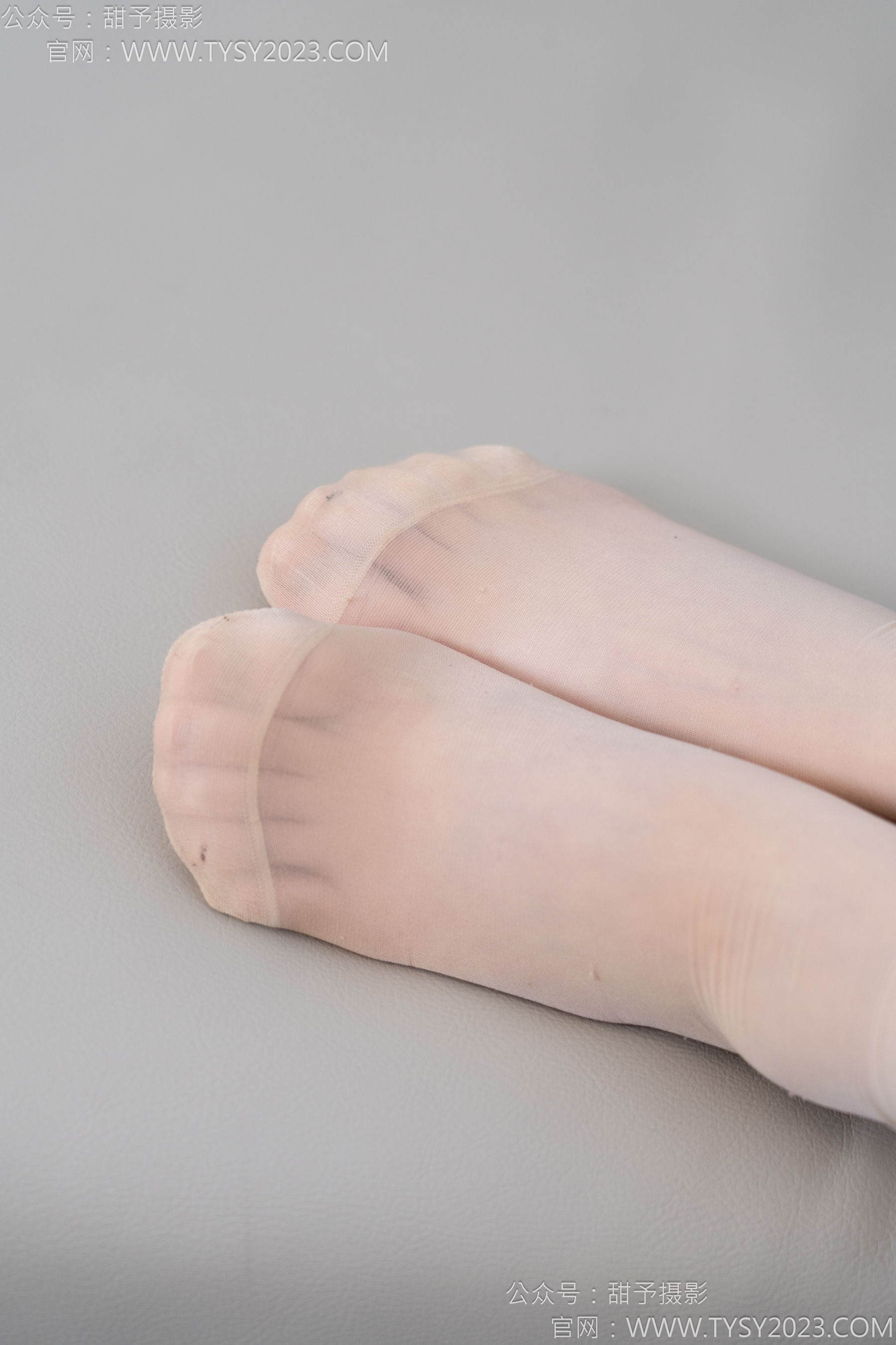 甜予摄影 No.172 知知 - 皮鞋、短肉丝、裸足/(130P)