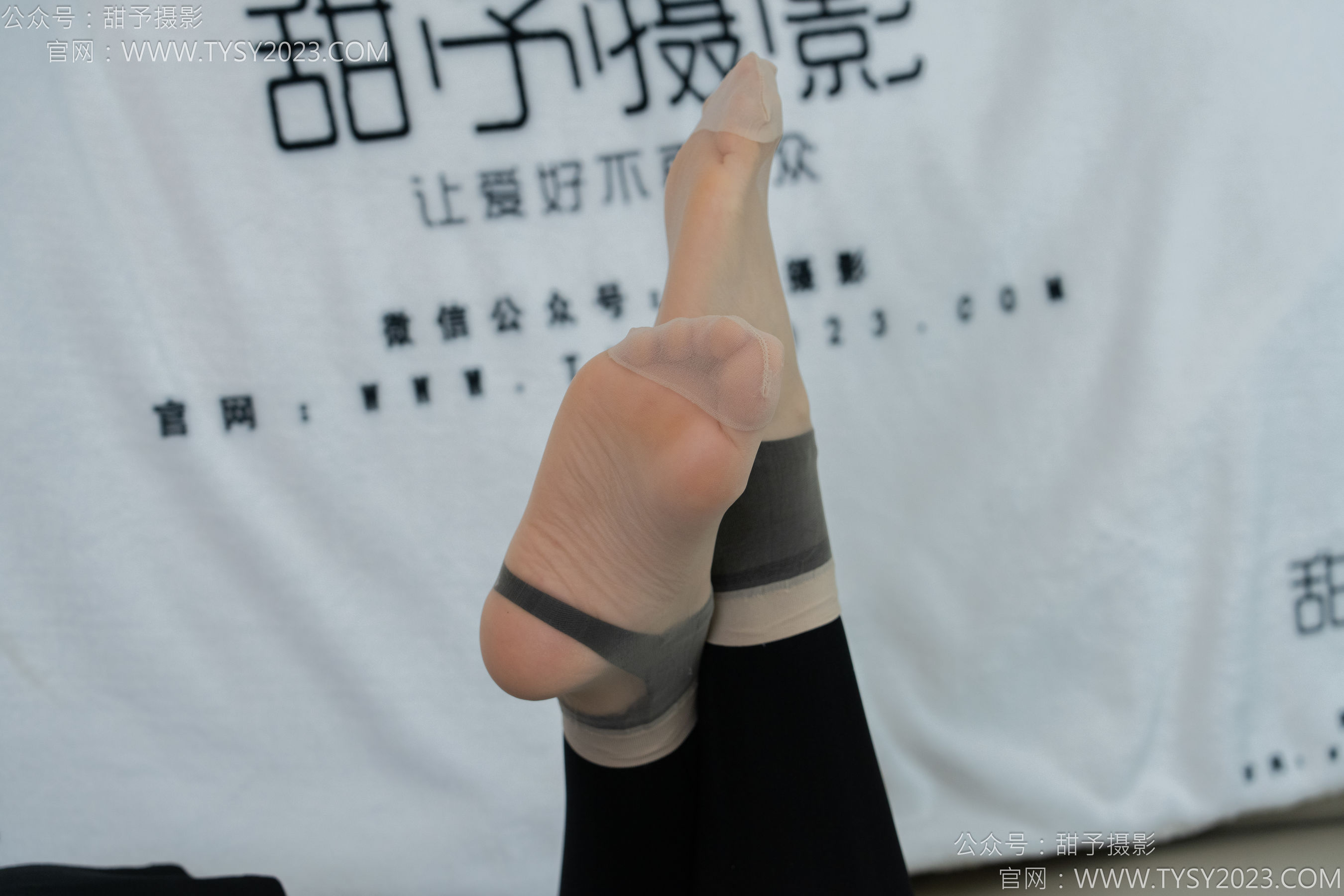 甜予摄影 No.158 梦梦 - 高跟鞋、短肉丝、短黑丝、裸足/(130P)