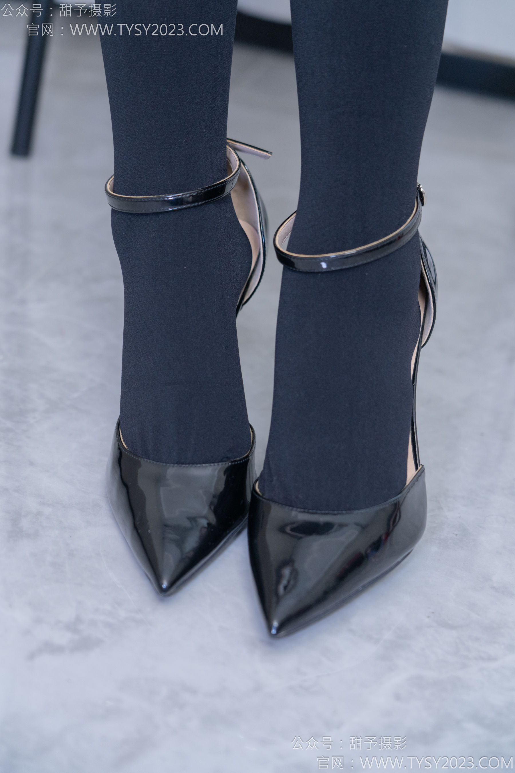 甜予摄影 No.187 知知 - 高跟鞋、厚黑丝/(127P)