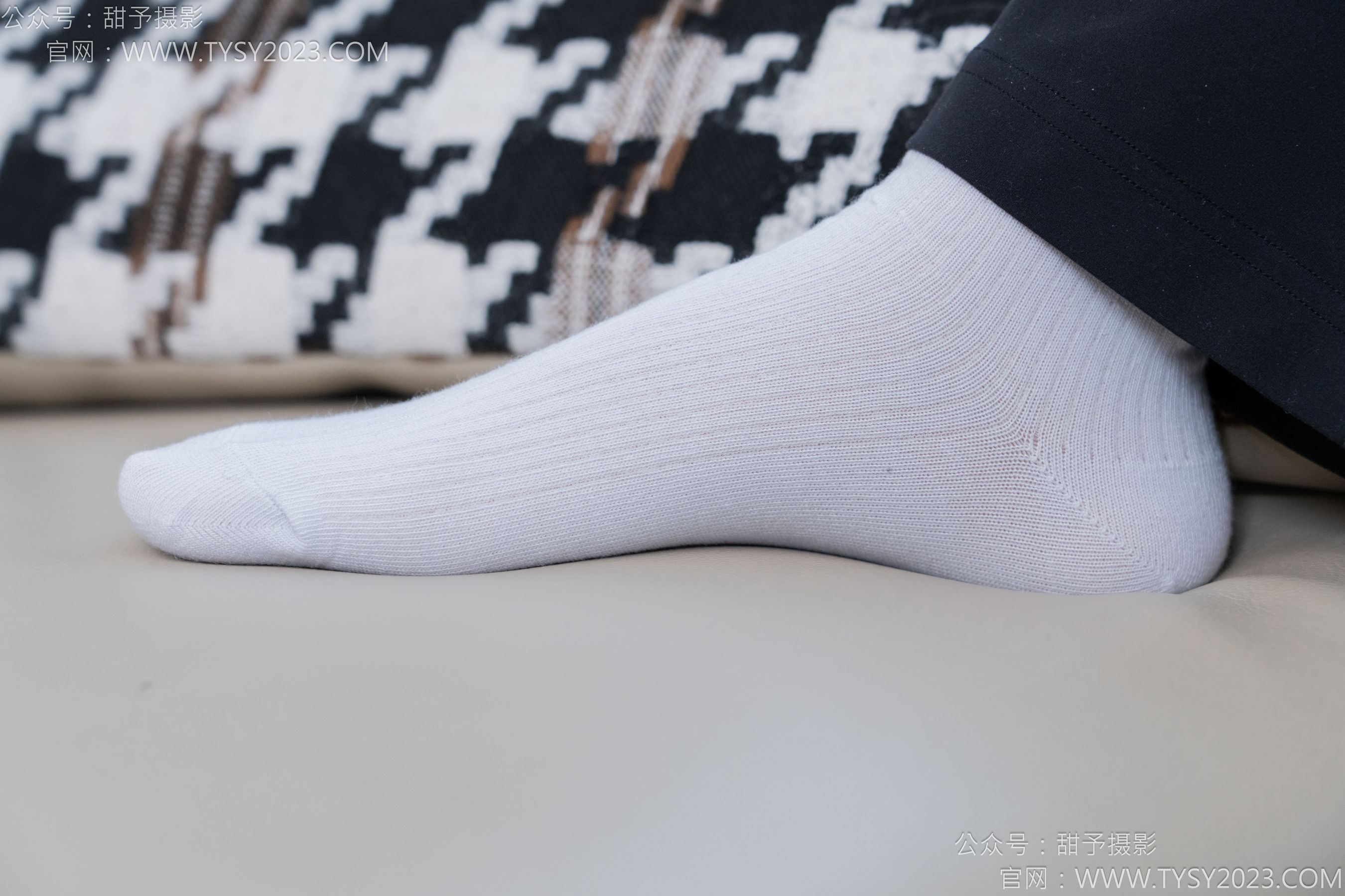 甜予摄影 No.169 贝壳 - 帆布鞋、白棉袜、裸足/(130P)