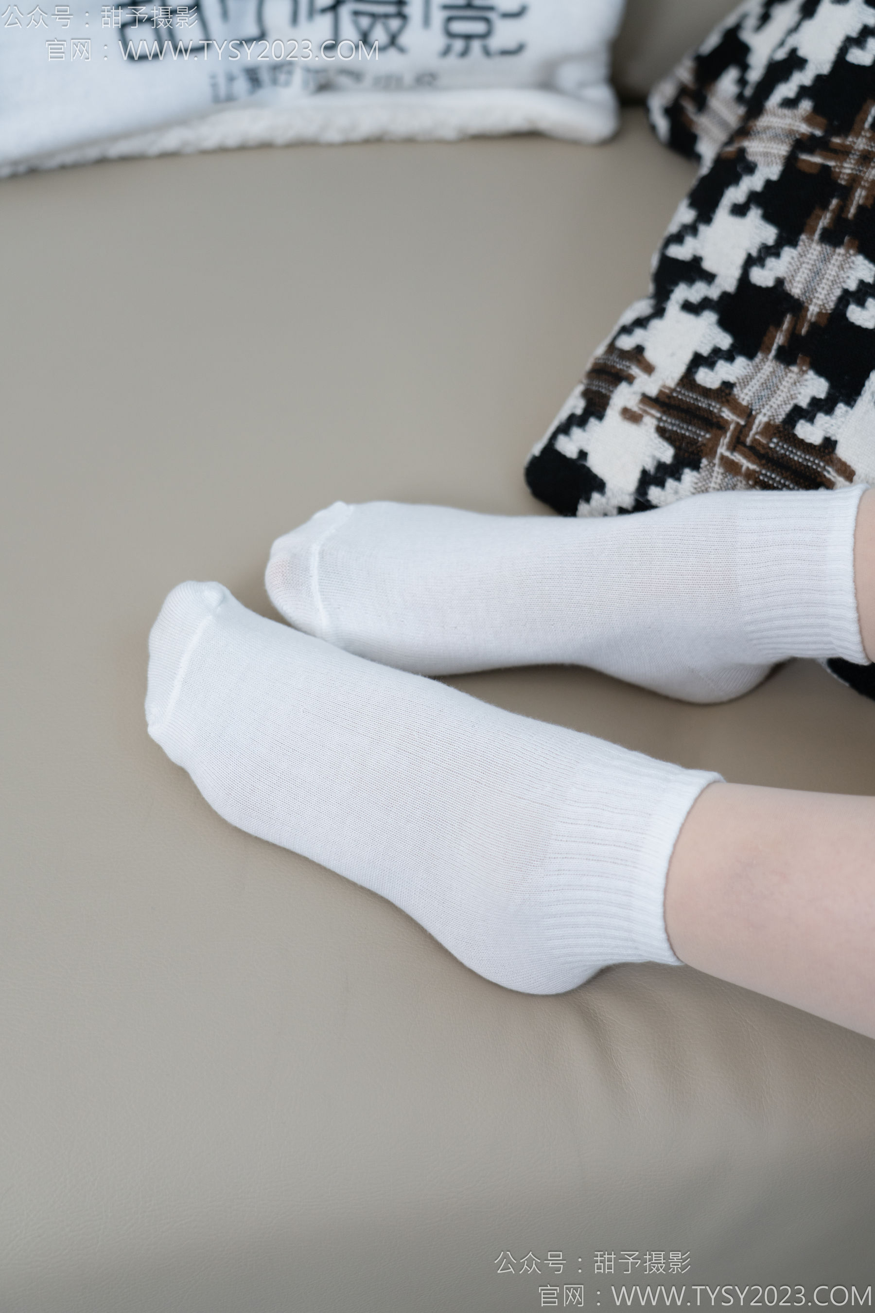 甜予摄影 No.173 小葵 - 棉鞋、白棉袜、薄肉丝/(135P)