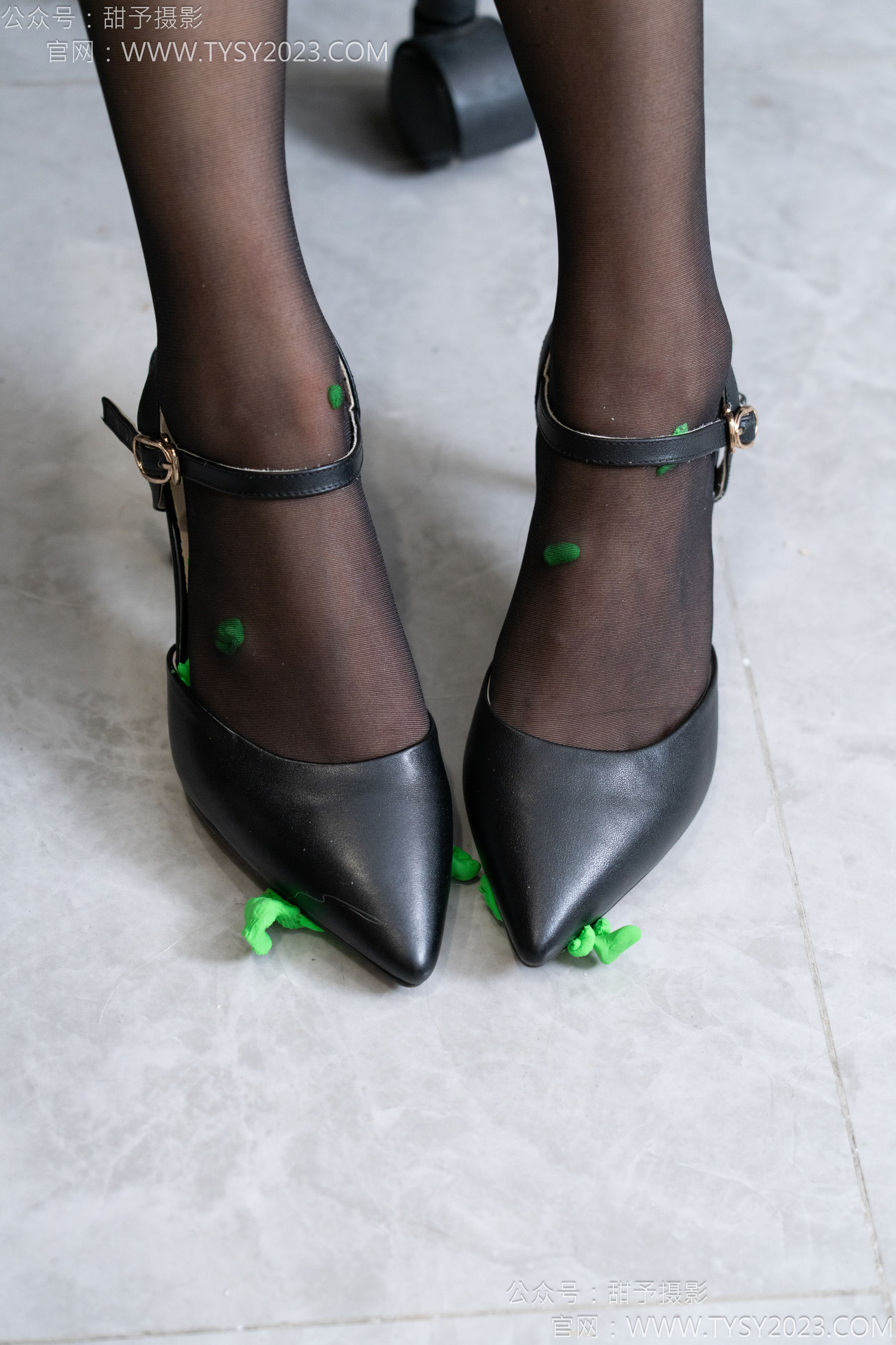 甜予摄影 No.175 澜澜 - 高跟鞋、薄灰丝、薄黑丝、踩小人剧情/(124P)