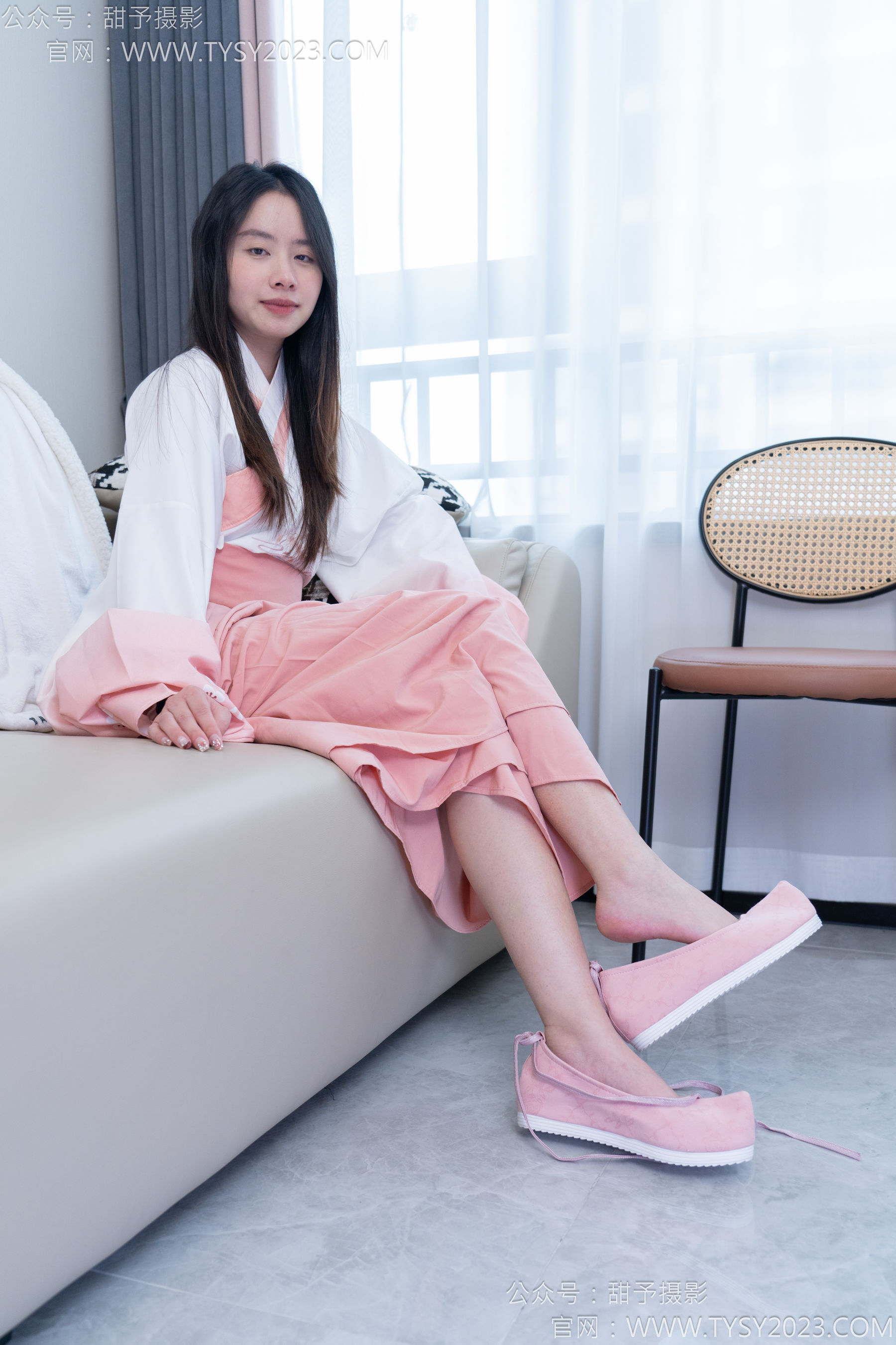 甜予摄影 No.183 知知 - 布鞋、白棉袜、裸足/(148P)