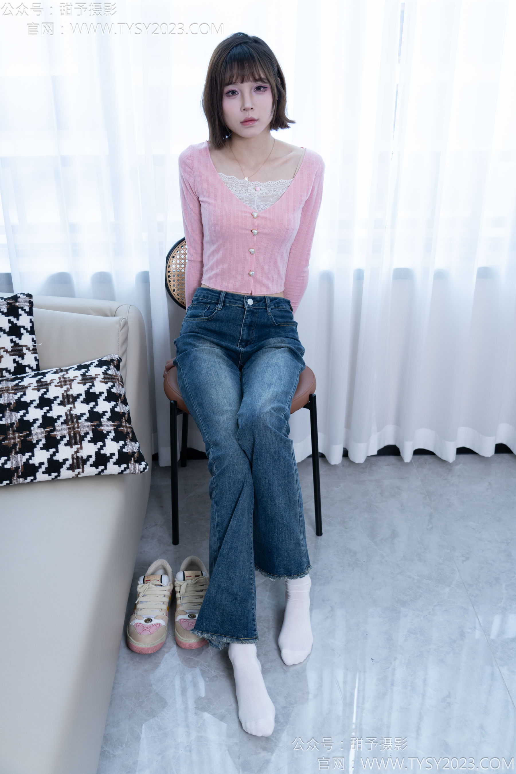甜予摄影 No.170 珞珞 - 板鞋、白棉袜、裸足/(130P)
