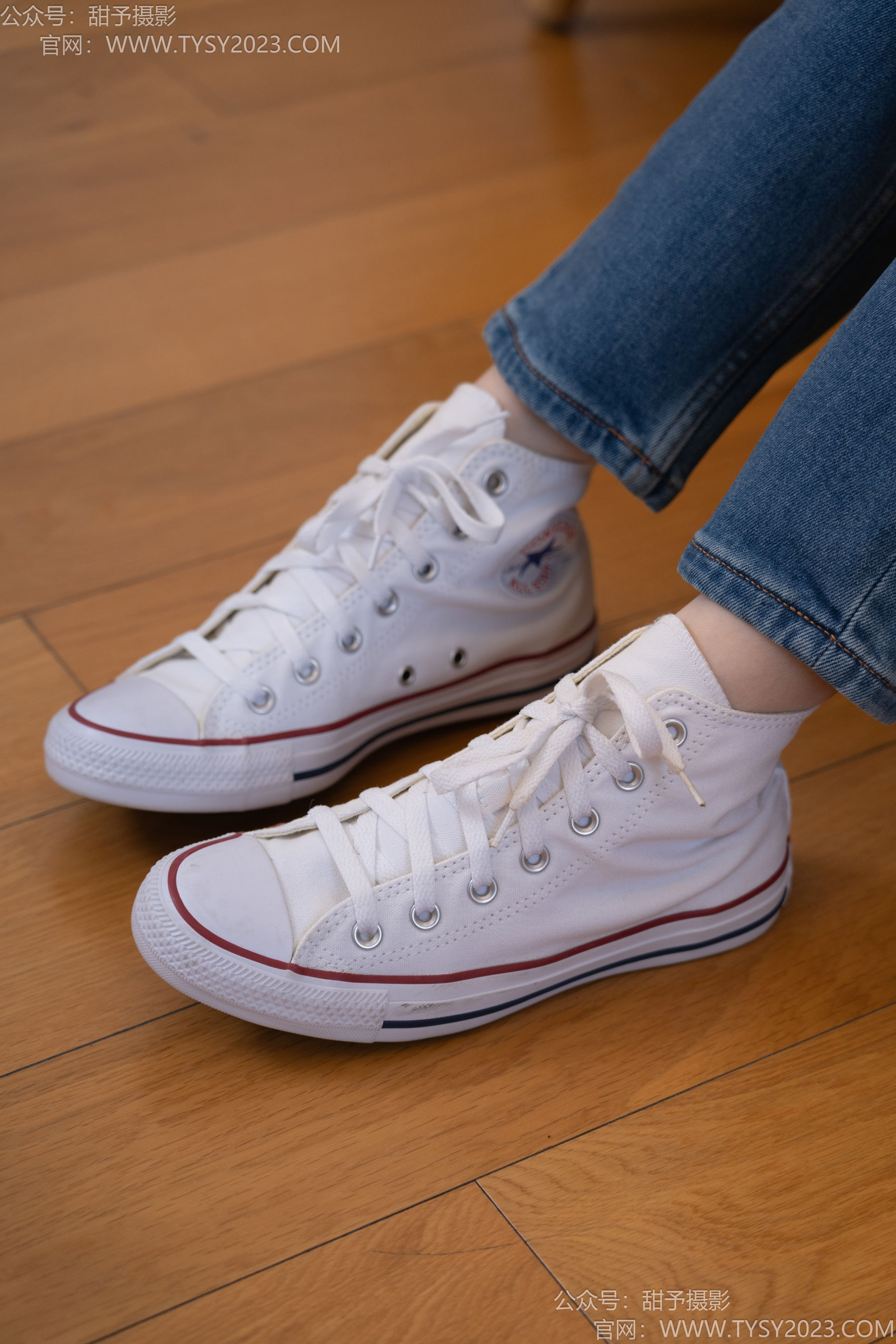 甜予摄影 No.189 璇璇 - 帆布鞋、裸足、抖腿剧情/(134P)